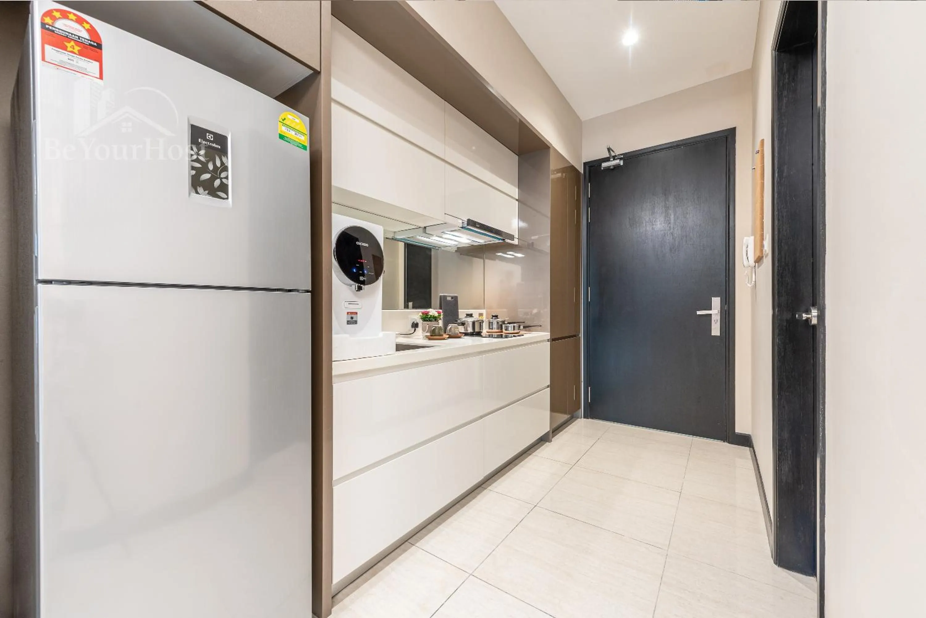 Kitchen or kitchenette in Dorsett Residences Sri Hartamas (Kuala Lumpur)