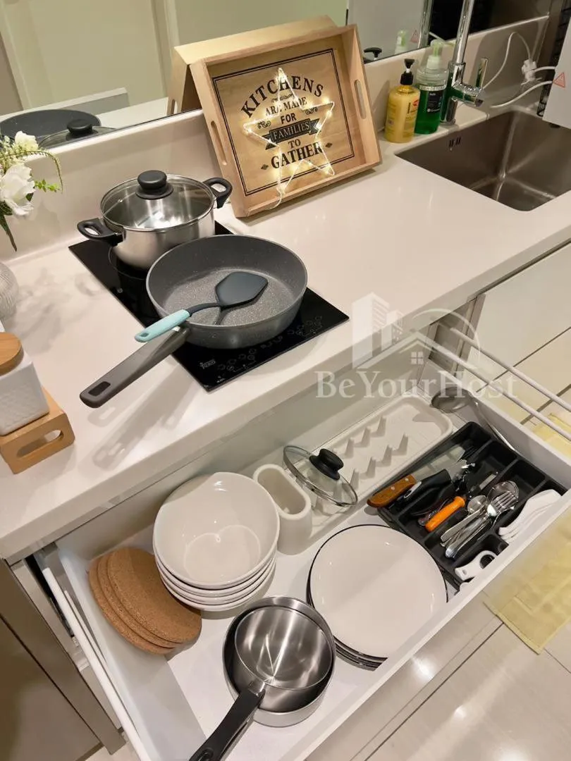 Kitchen or kitchenette in Dorsett Residences Sri Hartamas (Kuala Lumpur)