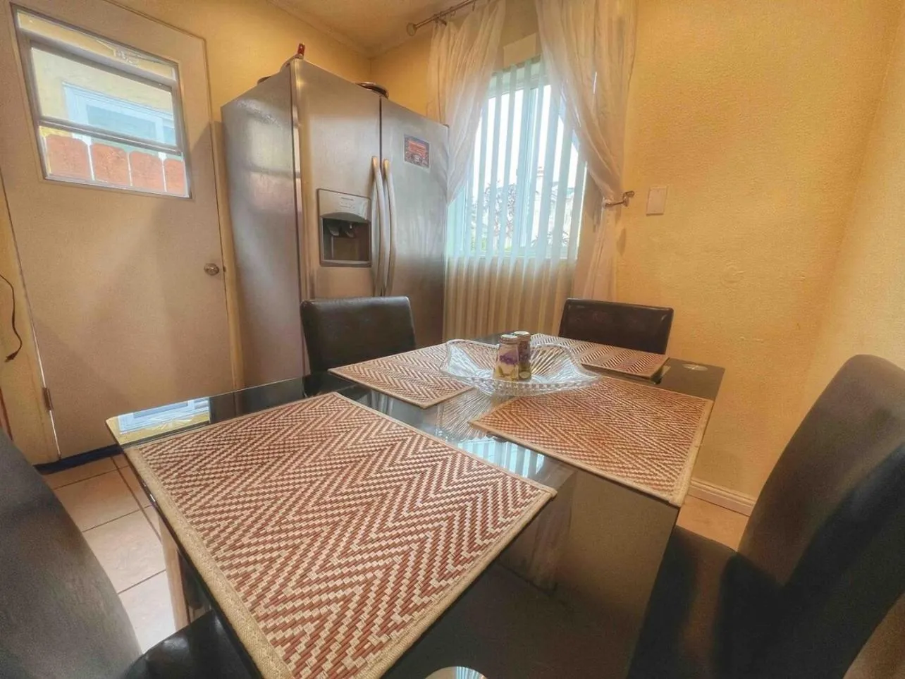 Pacific Beach Getaway Blocks From the Beach