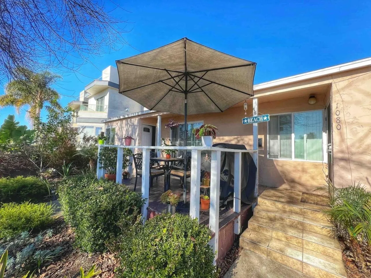 Pacific Beach Getaway Blocks From the Beach