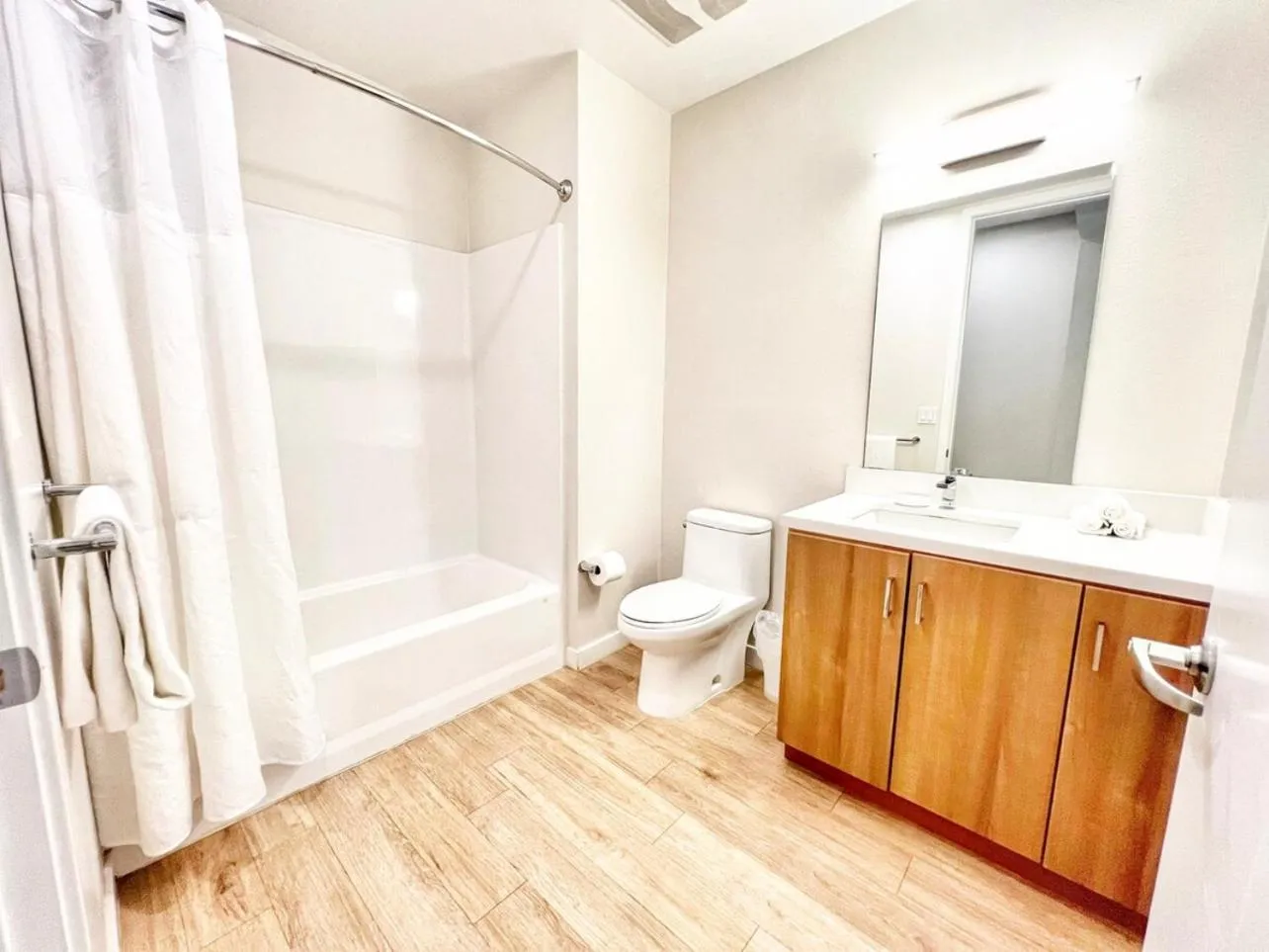 Sunset Stay In Downtown San Diego