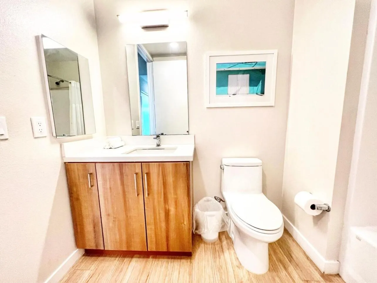 Beautiful One Bedroom Apartment With View Of City