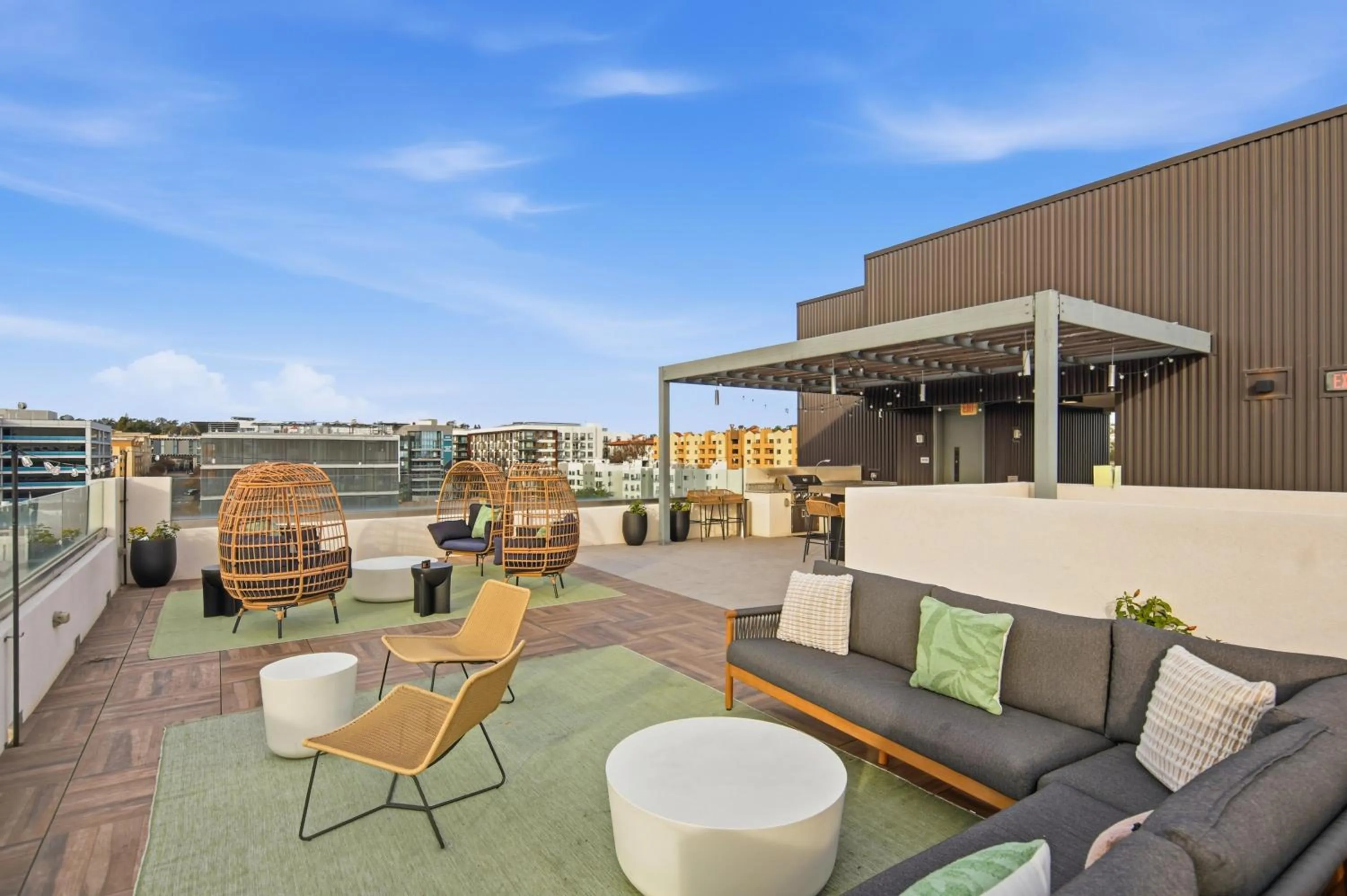 San Diego Skyline - Downtown Apartment