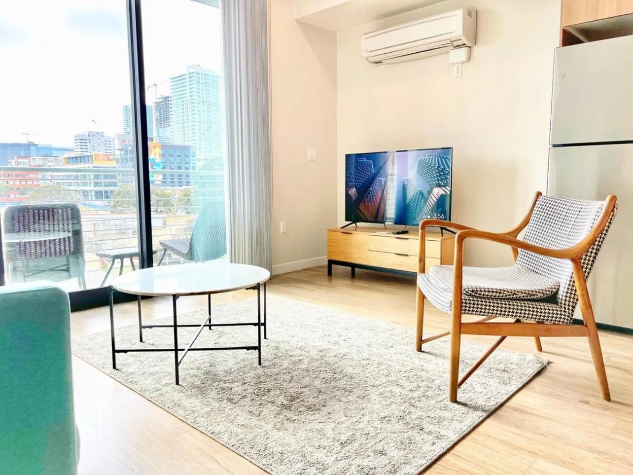 San Diego Skyline - Downtown Apartment