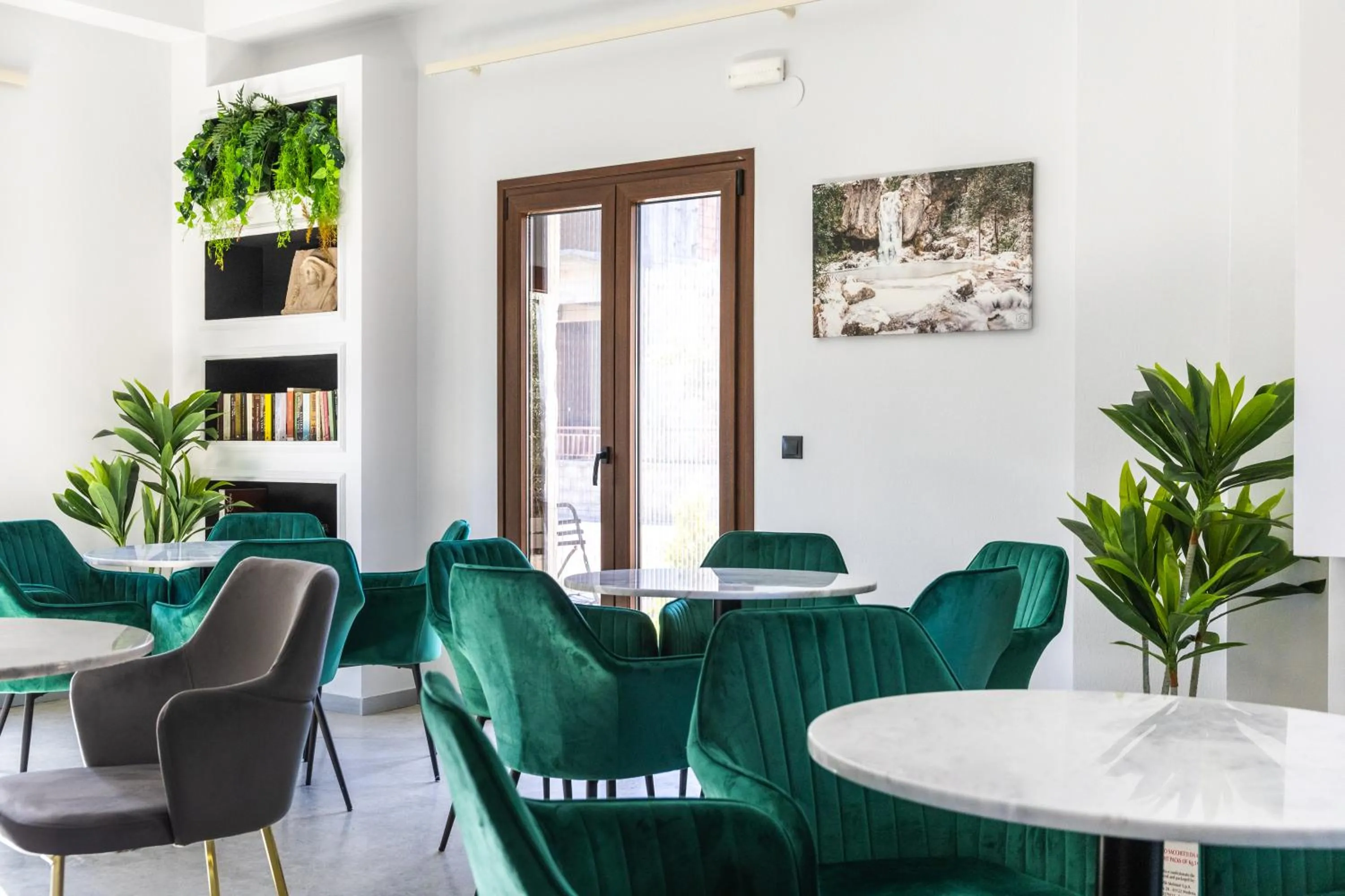 Seating area in Malathro Olympus Guest House