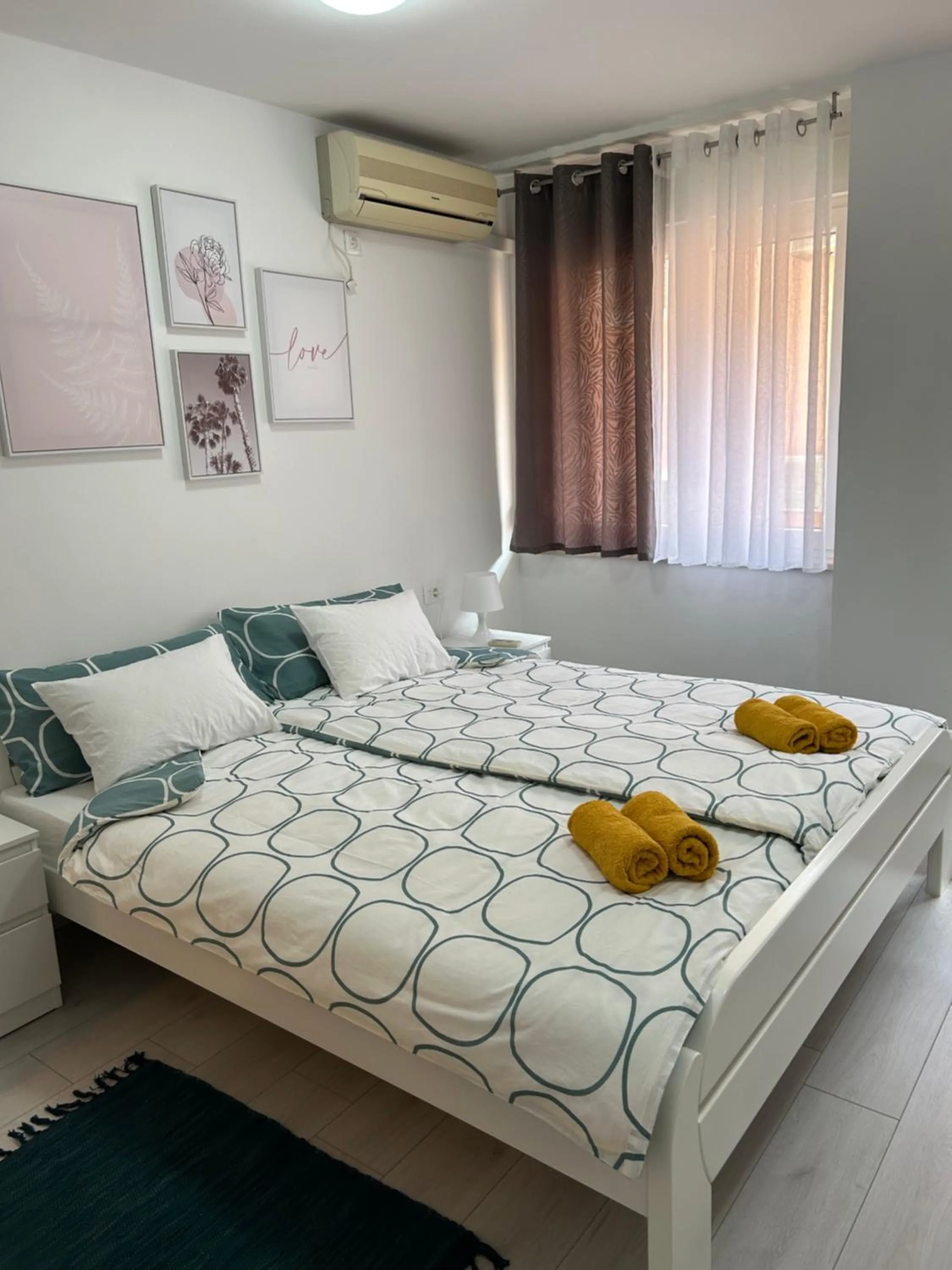 Bed in Rijeka UrbanSPA