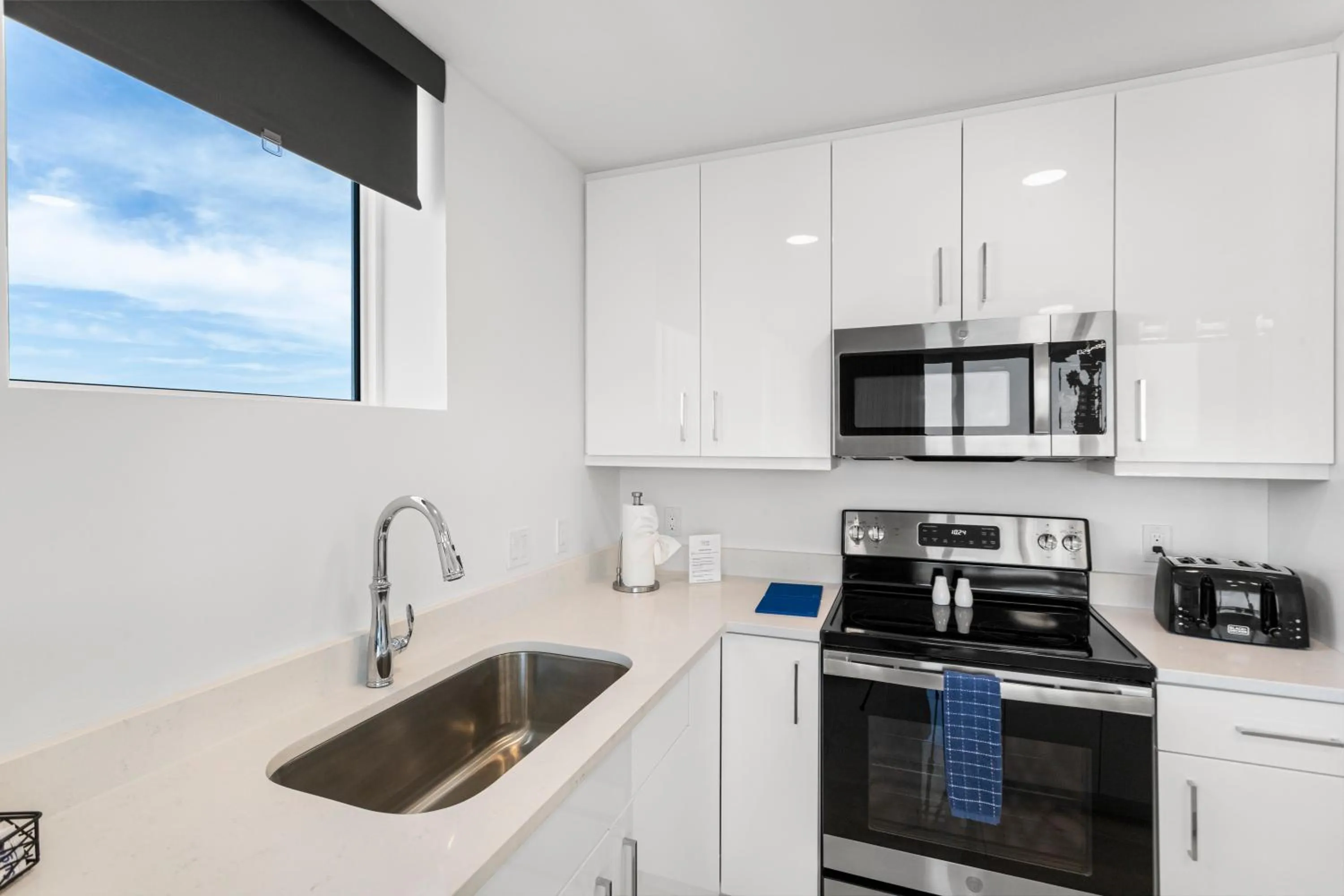 Kitchen or kitchenette in Ocean Club Treasure Island Hotel