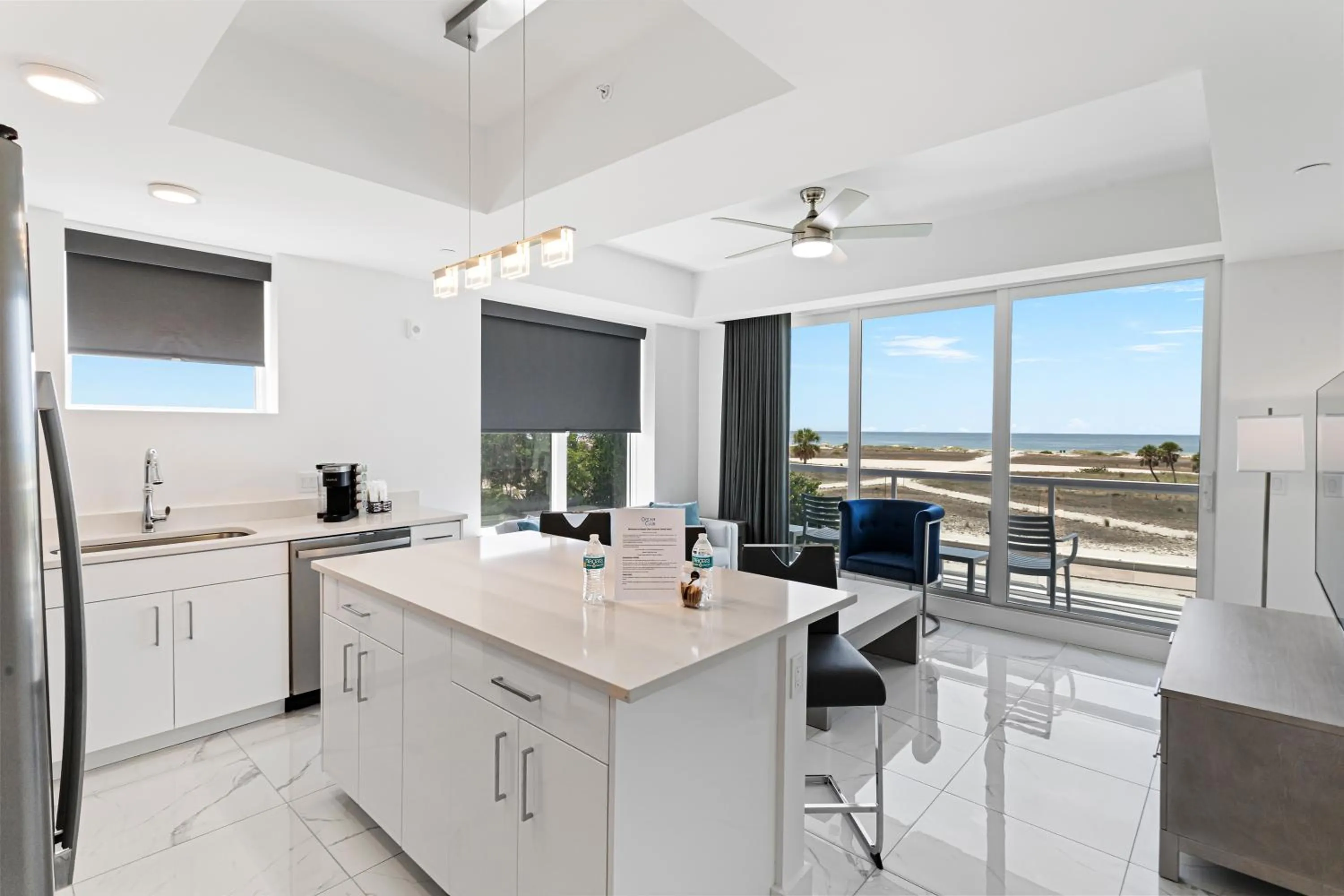 Living room in Ocean Club Treasure Island Hotel