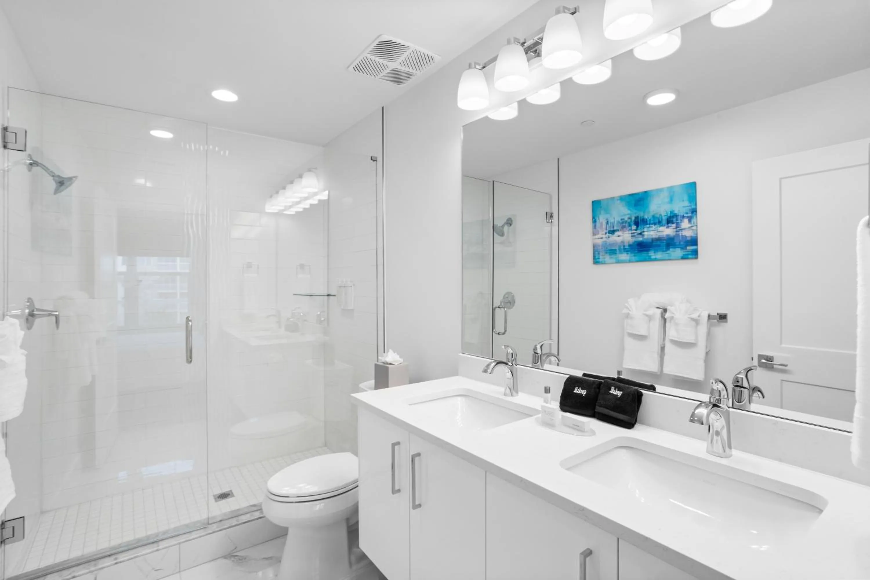 Shower in Ocean Club Treasure Island Hotel