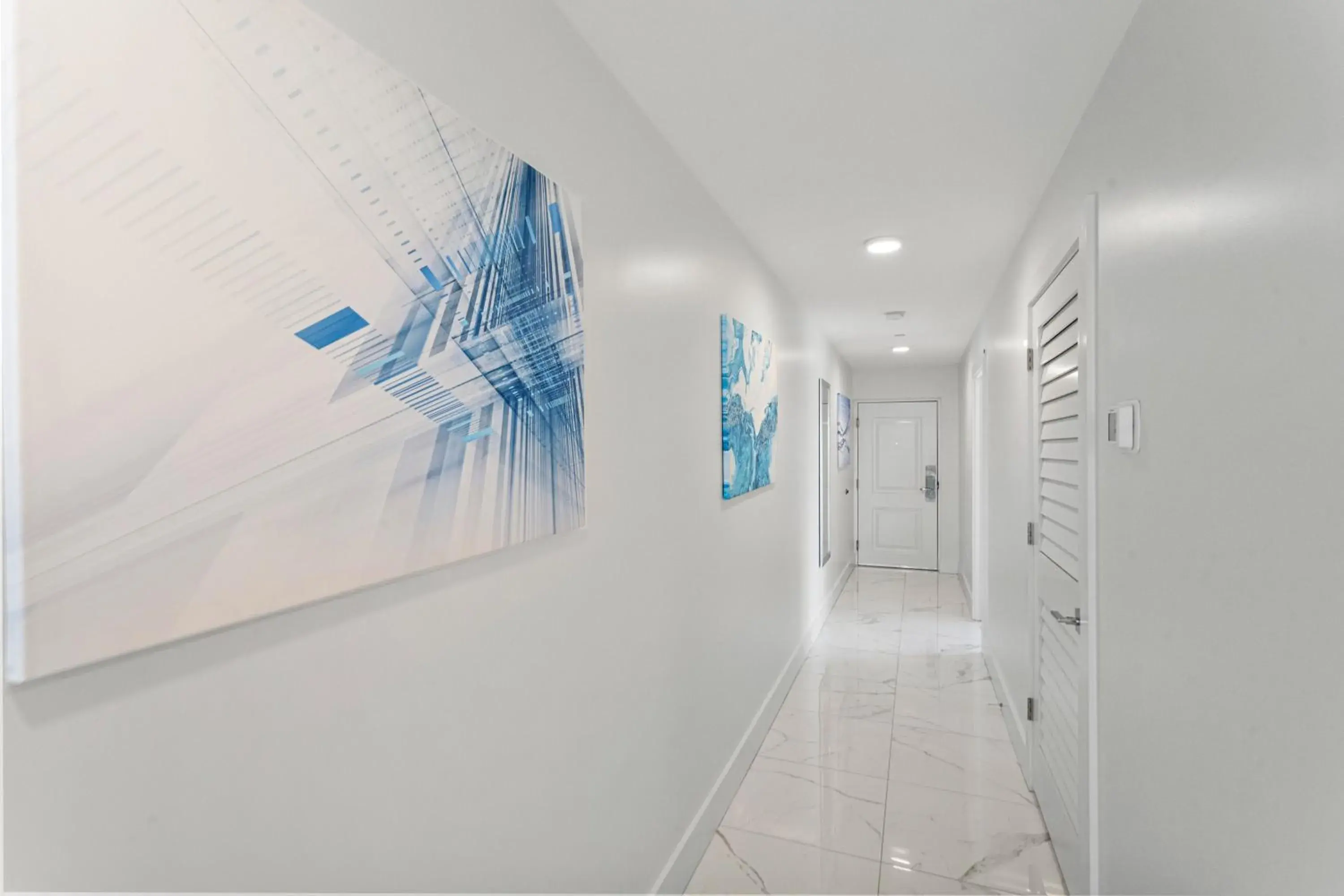 Facade/entrance in Ocean Club Treasure Island Hotel Facade/entrance in Ocean Club Treasure Island Hotel