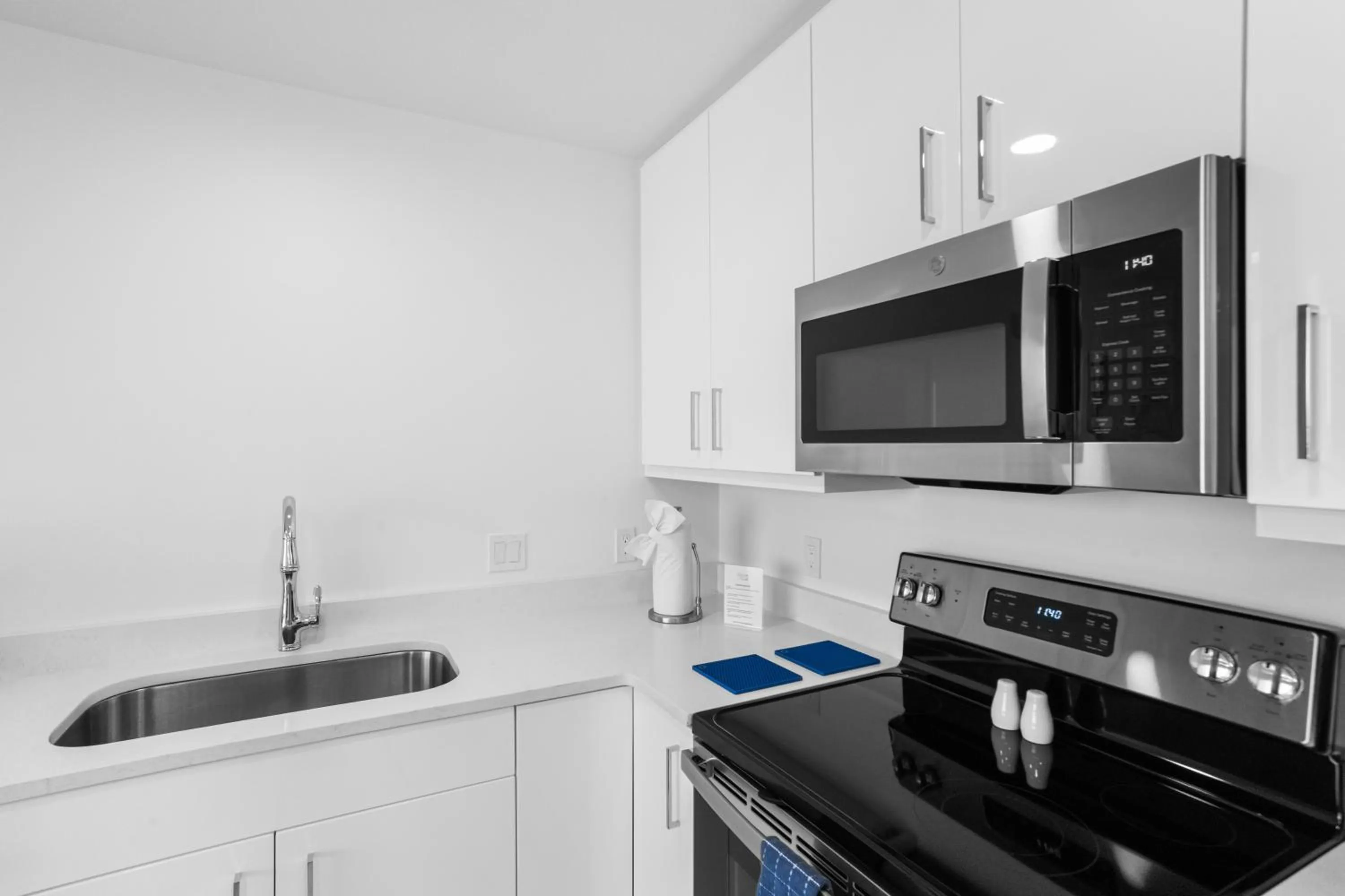 Kitchen or kitchenette in Ocean Club Treasure Island Hotel