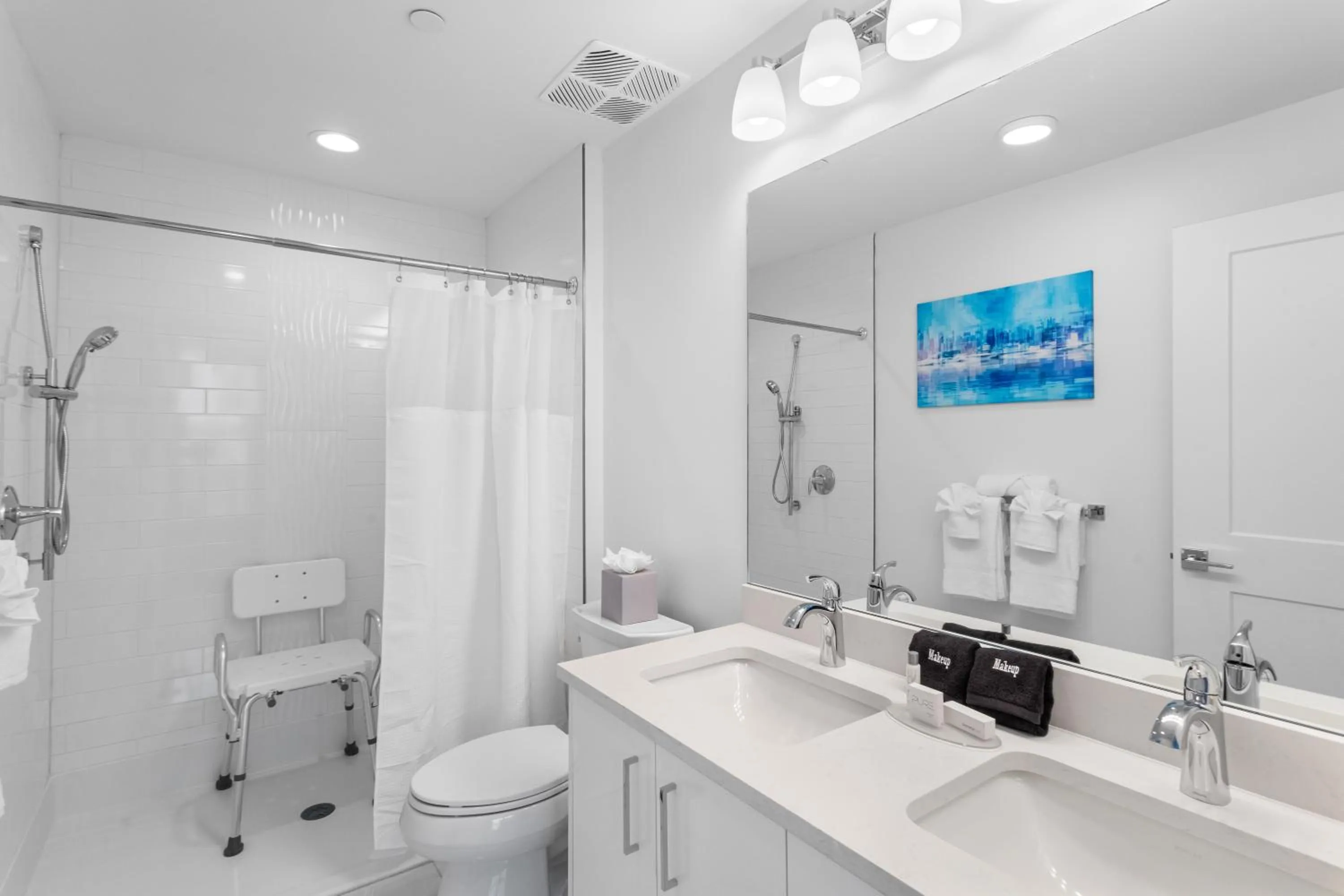 Shower in Ocean Club Treasure Island Hotel