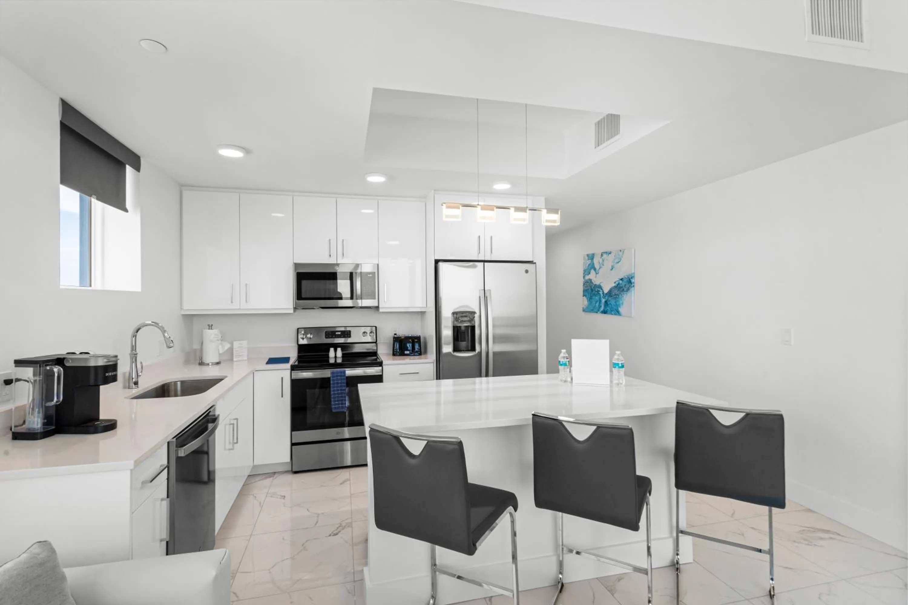 Coffee/tea facilities in Ocean Club Treasure Island Hotel