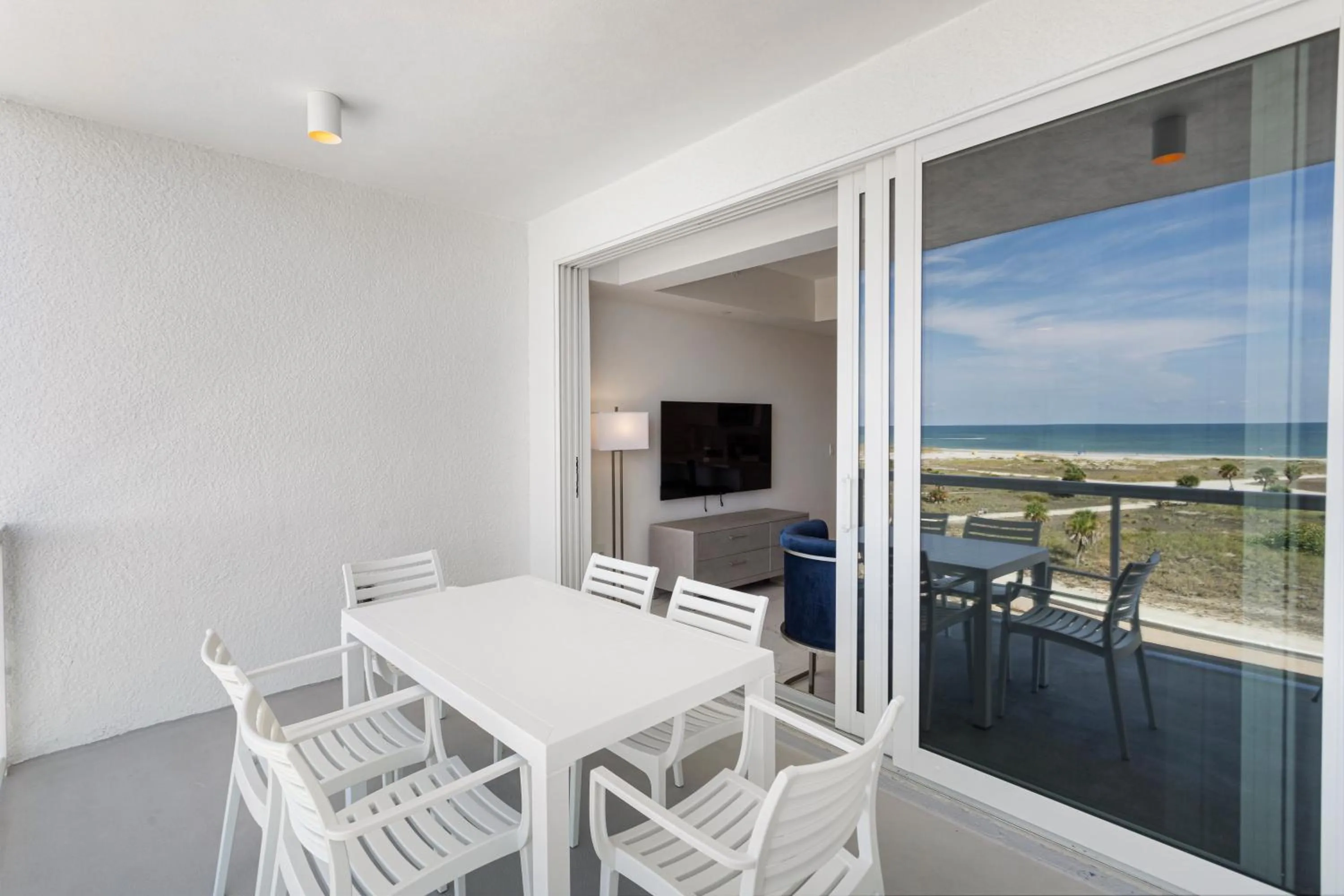 Balcony/Terrace in Ocean Club Treasure Island Hotel