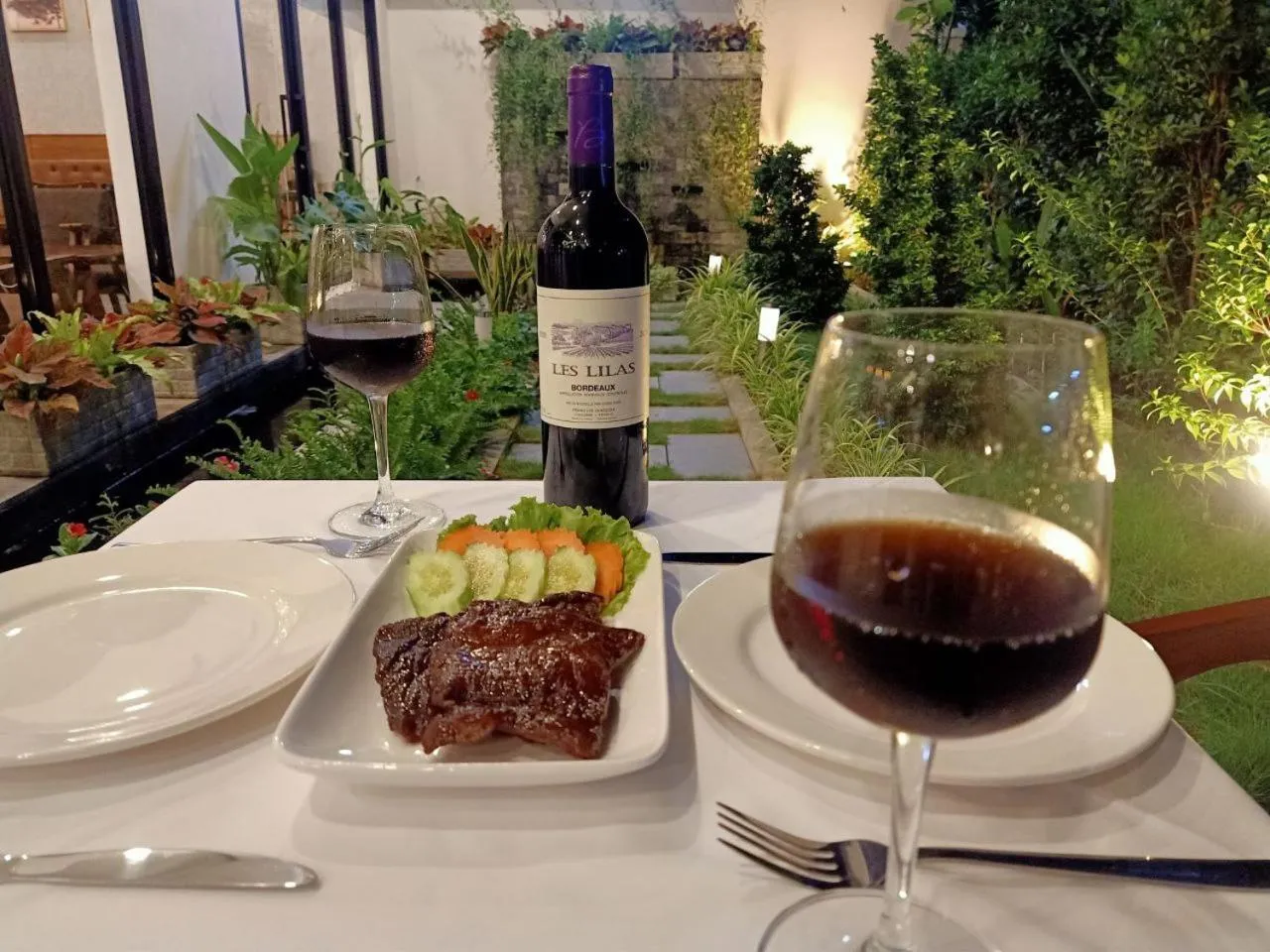 Evening entertainment in Nimith Hotel & Restaurant