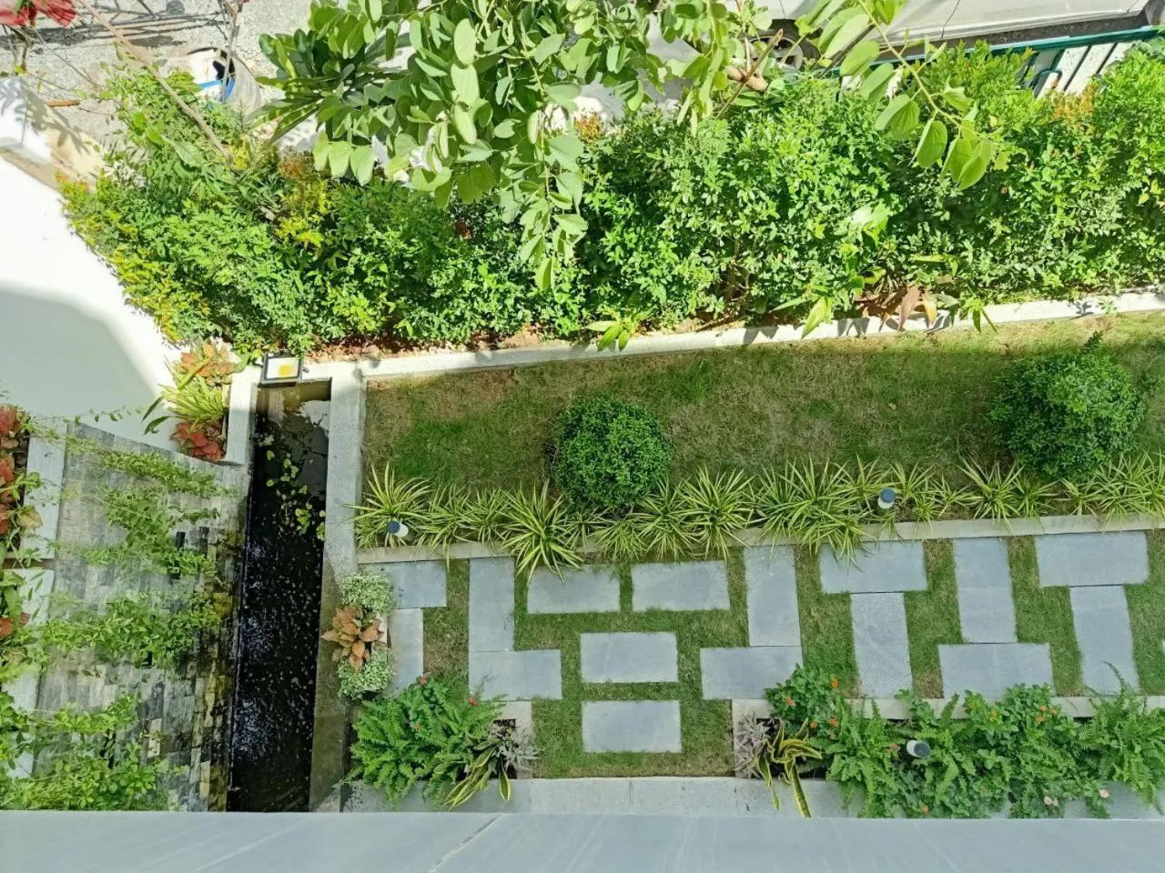 Garden in Nimith Hotel & Restaurant