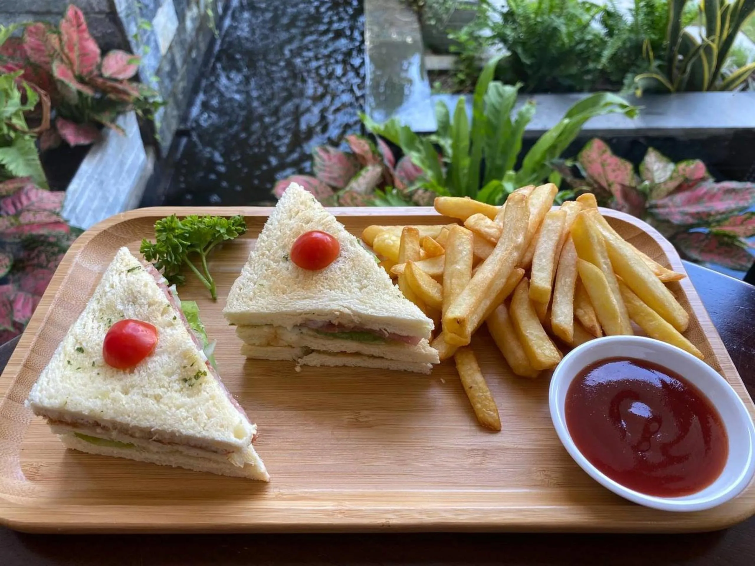 Food and drinks in Nimith Hotel & Restaurant