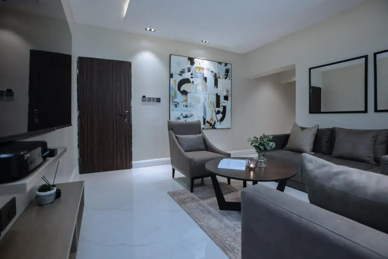 Knightsbridge Hotel & Suites Knightsbridge Hotel & Suites