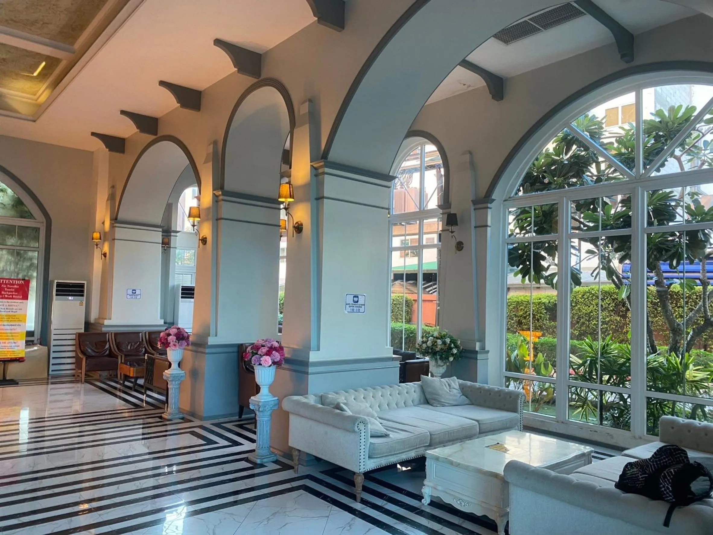 Seven seas resort Pool Access by Saifon