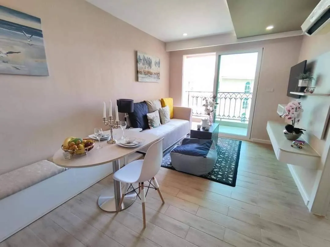 Seven seas resort Pool Access by Saifon