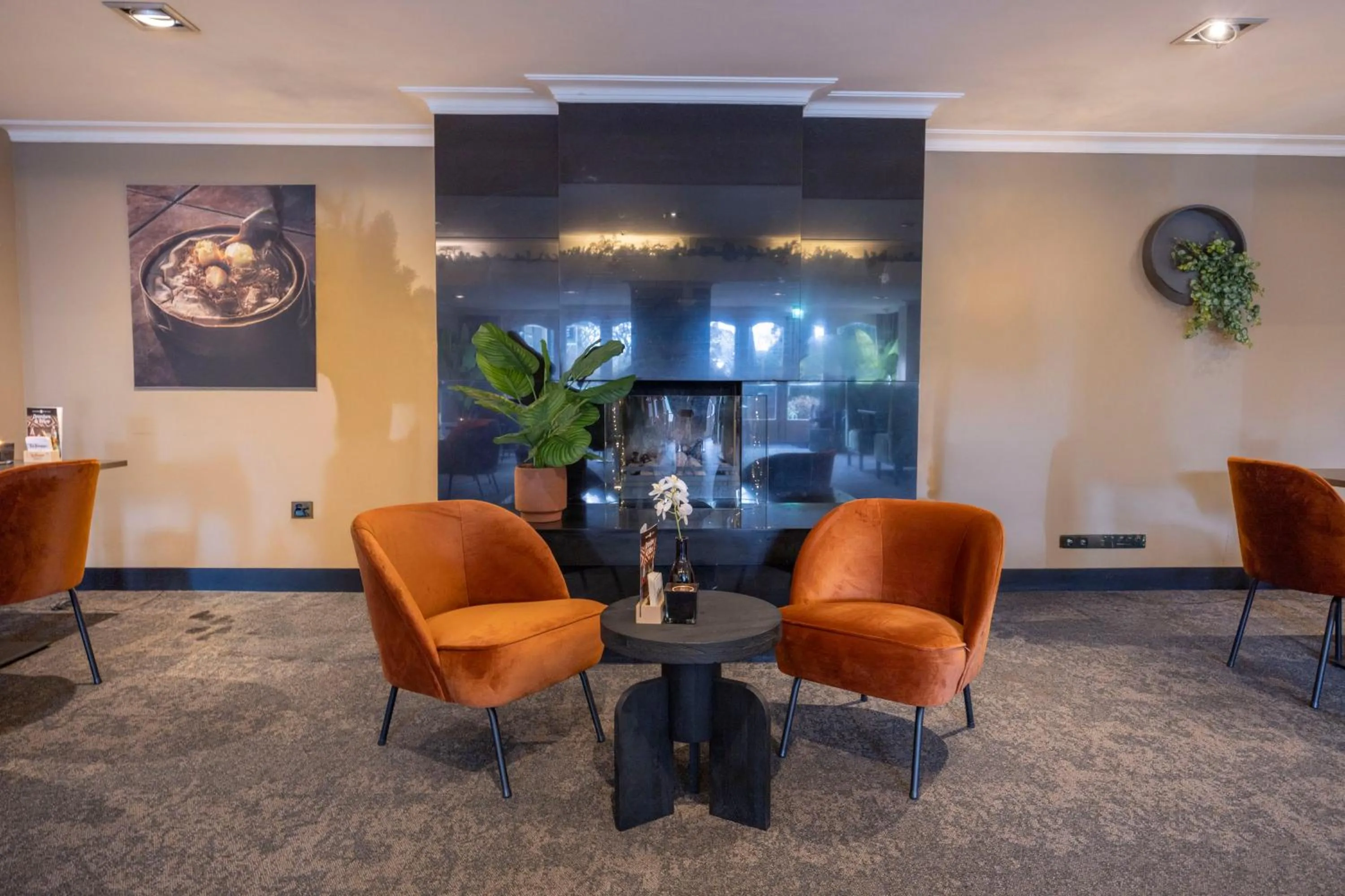 Lounge or bar in Fletcher Hotel-Restaurant Klein Zwitserland