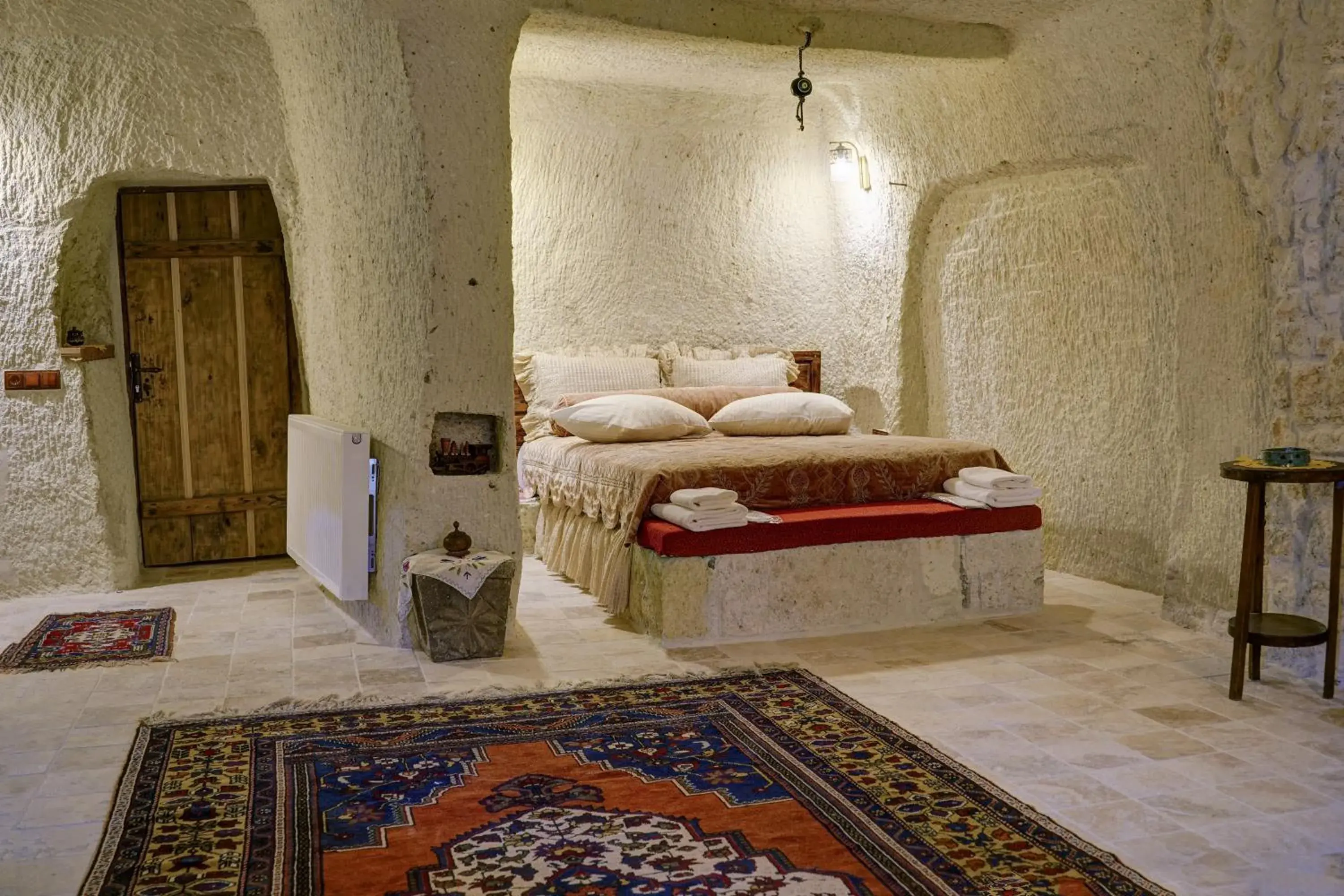 Triple Room with Balcony in Gibos Cave Hotel Triple Room with Balcony in Gibos Cave Hotel