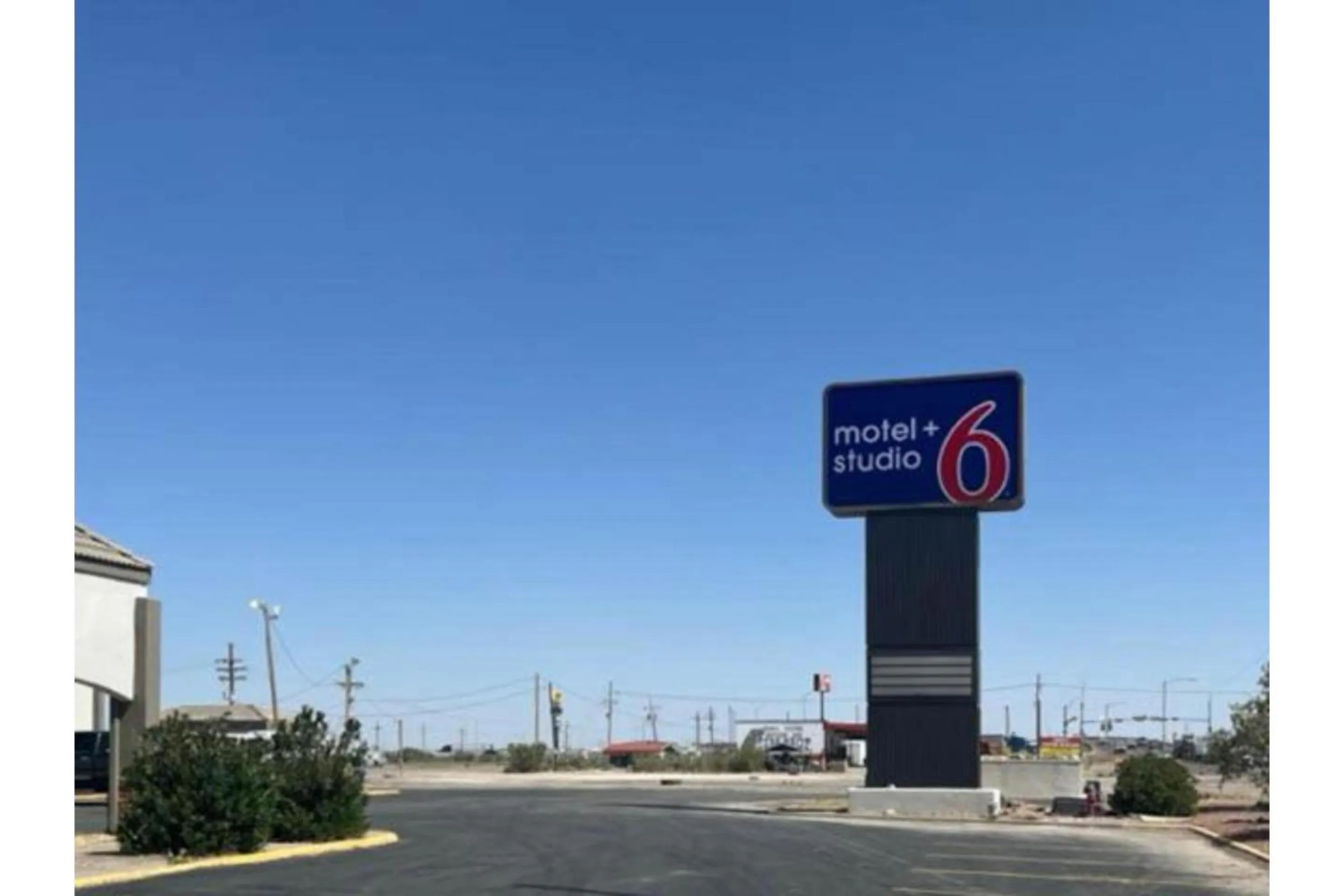 Property logo or sign in Studio 6 Pecos TX