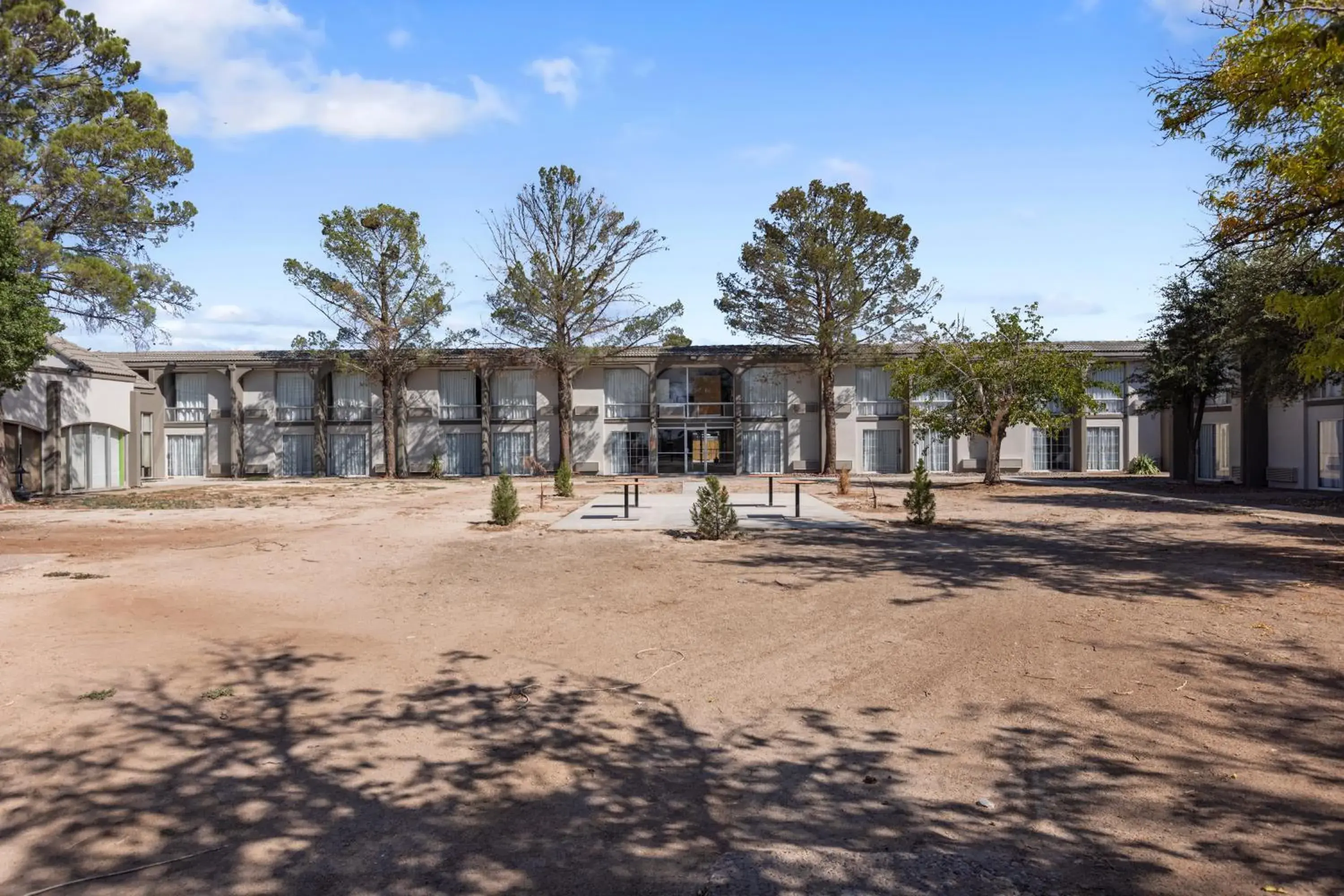 Property building in Studio 6 Pecos TX Property building in Studio 6 Pecos TX