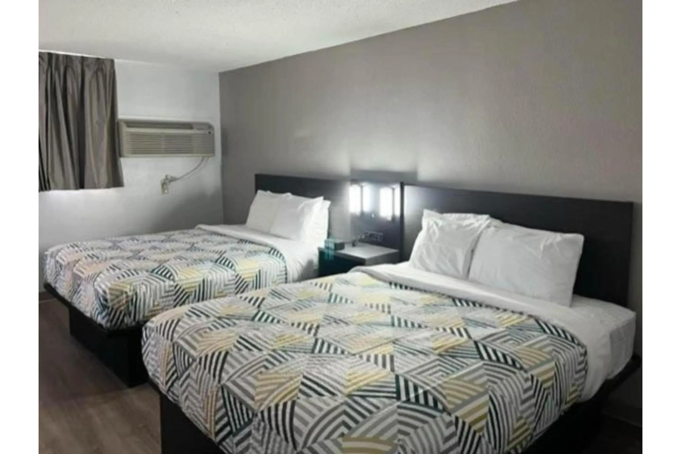 Bedroom, Bed in Studio 6 Pecos TX Bedroom, Bed in Studio 6 Pecos TX