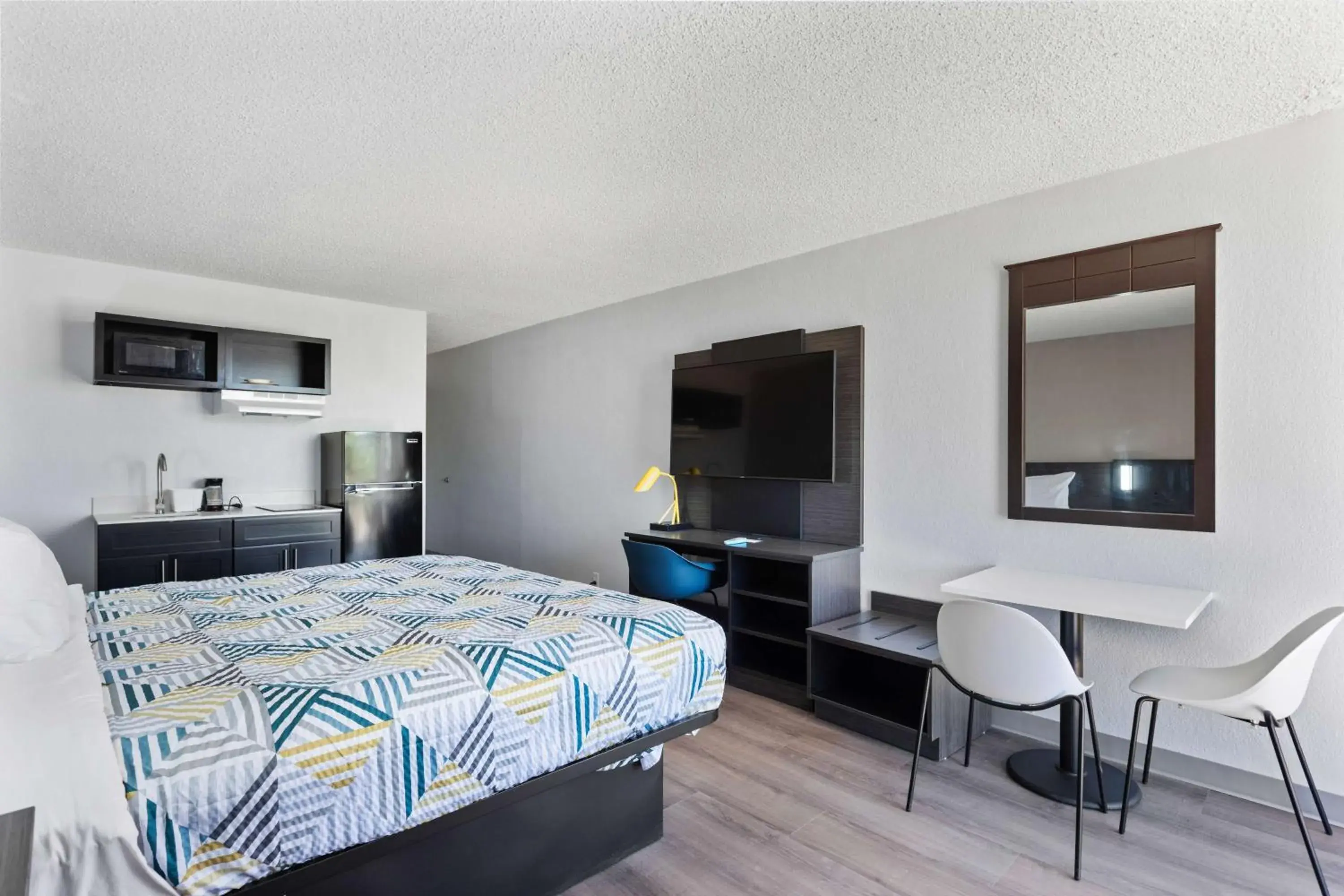 Bedroom, Bed in Studio 6 Pecos TX Bedroom, Bed in Studio 6 Pecos TX