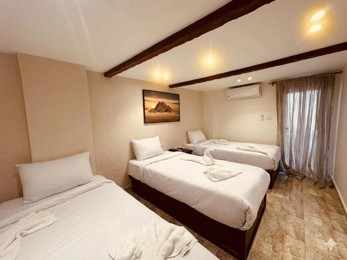 One-Bedroom Apartment with Garden in Pyramids Glory Inn