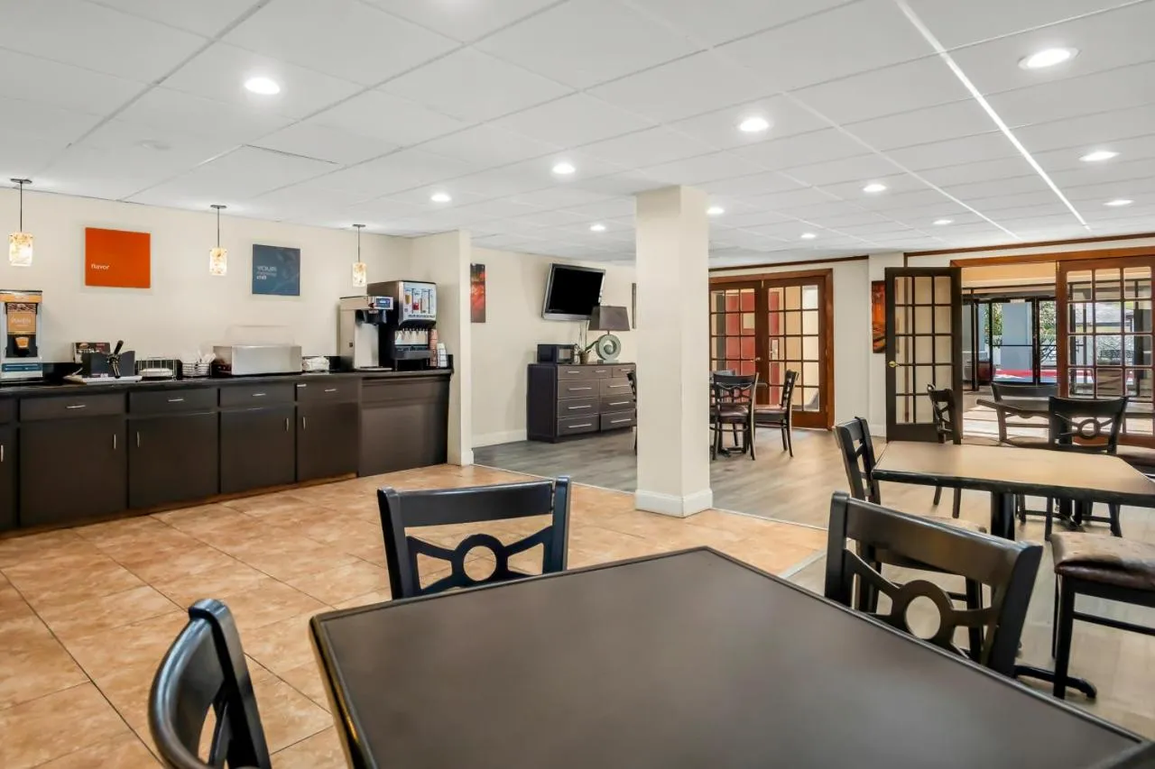 Kitchen or kitchenette in Quality Inn and Suites Lafayette