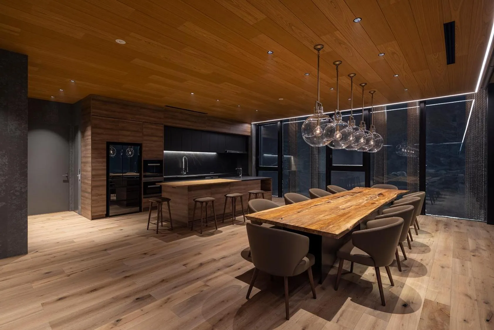 Kitchen or kitchenette in Intuition