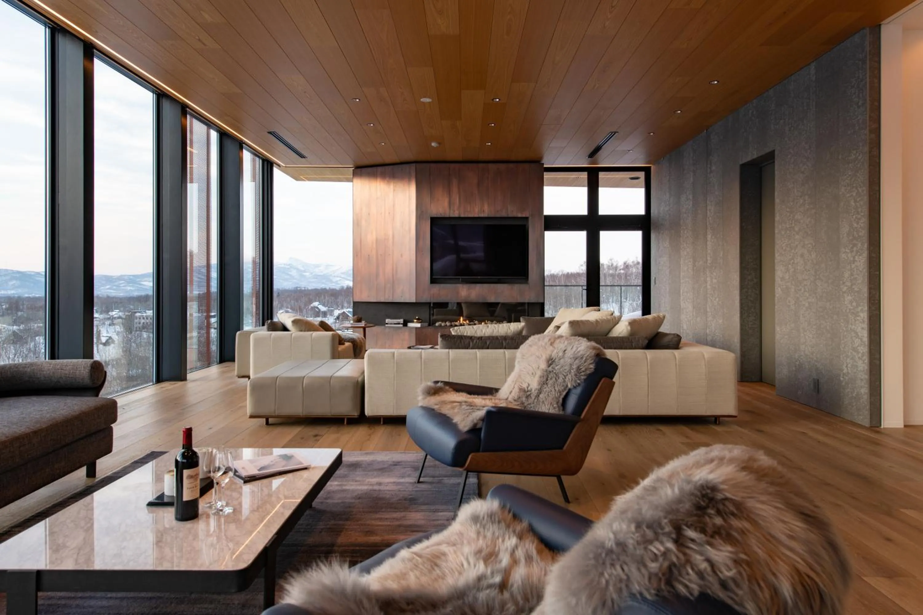 Communal lounge/ TV room in Intuition