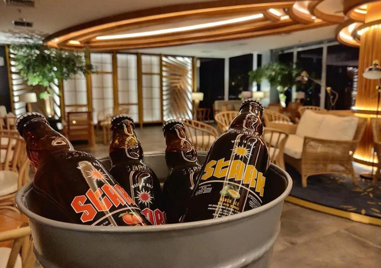 Restaurant/places to eat in Astara Hotel Balikpapan