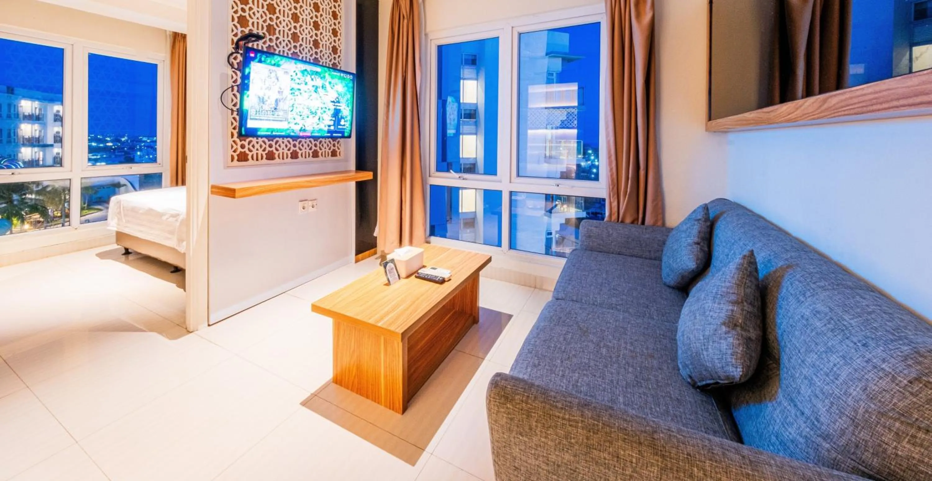 TV and multimedia in Astara Hotel Balikpapan