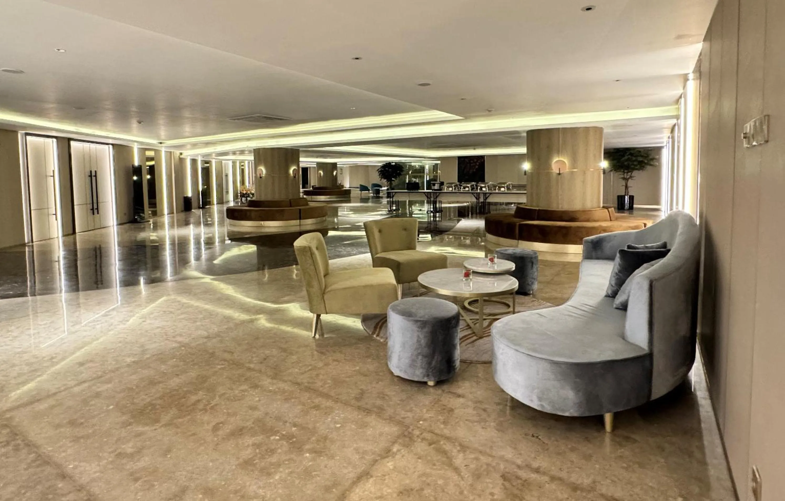 Business facilities in Astara Hotel Balikpapan