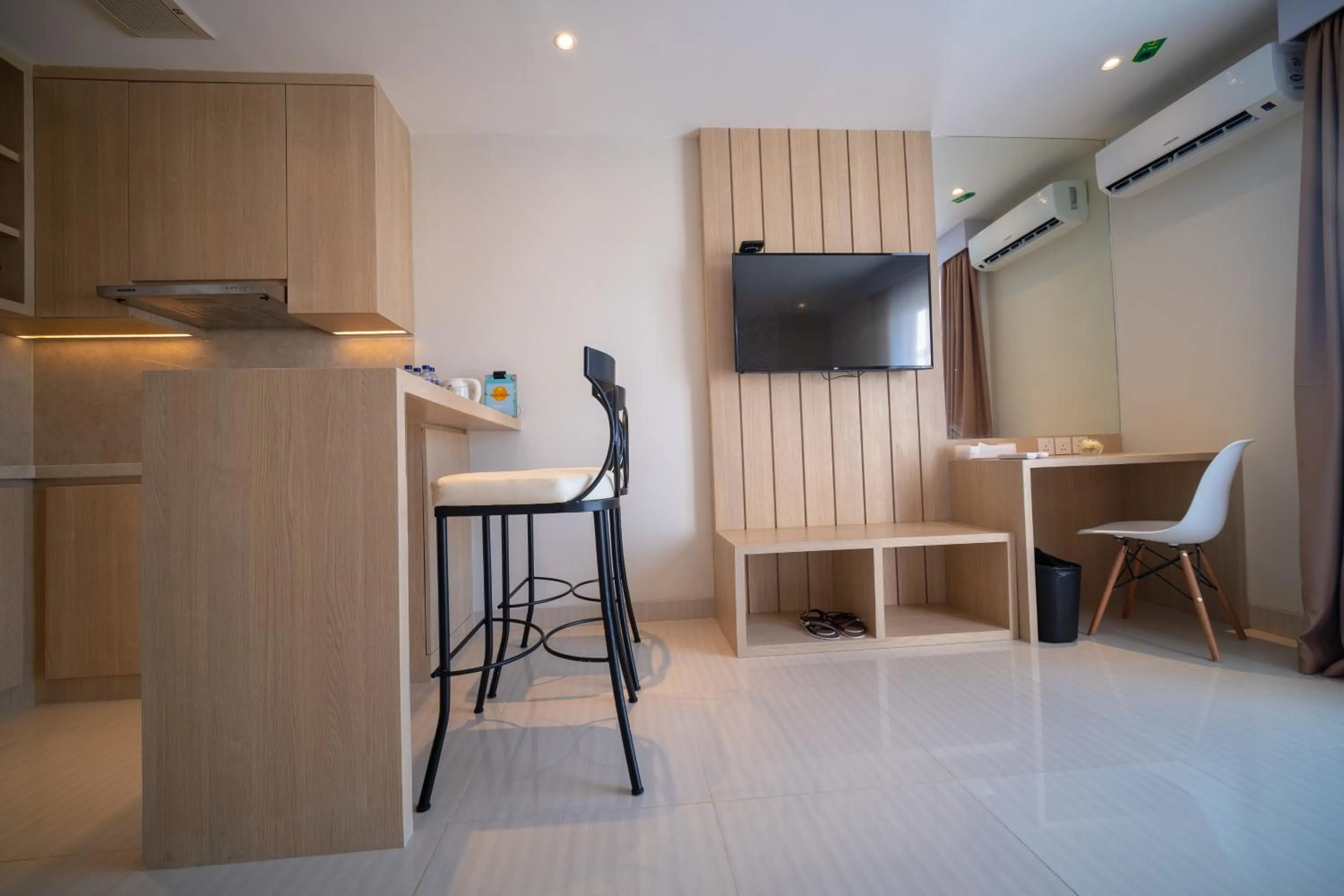 TV and multimedia in Astara Hotel Balikpapan