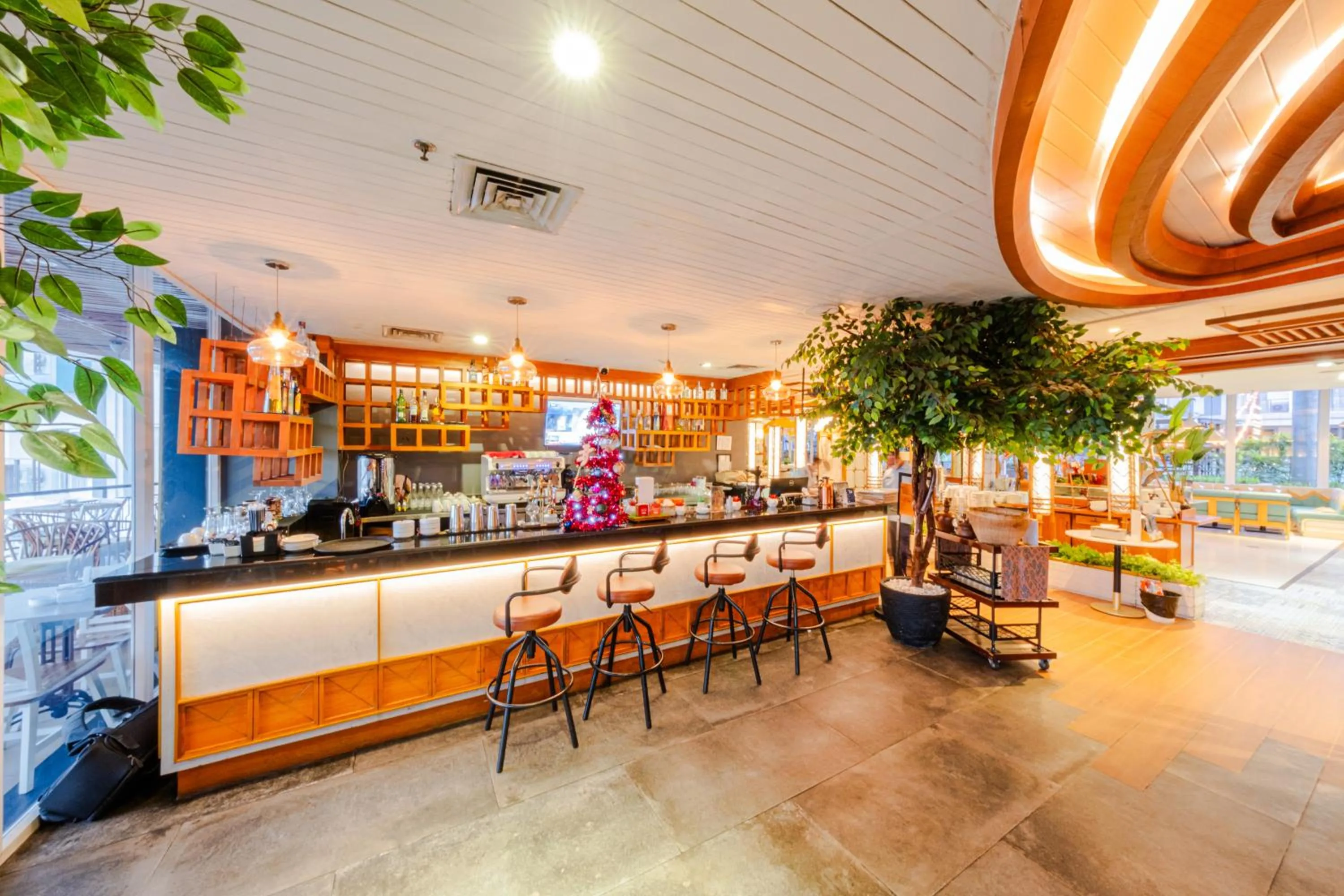 Restaurant/places to eat in Astara Hotel Balikpapan