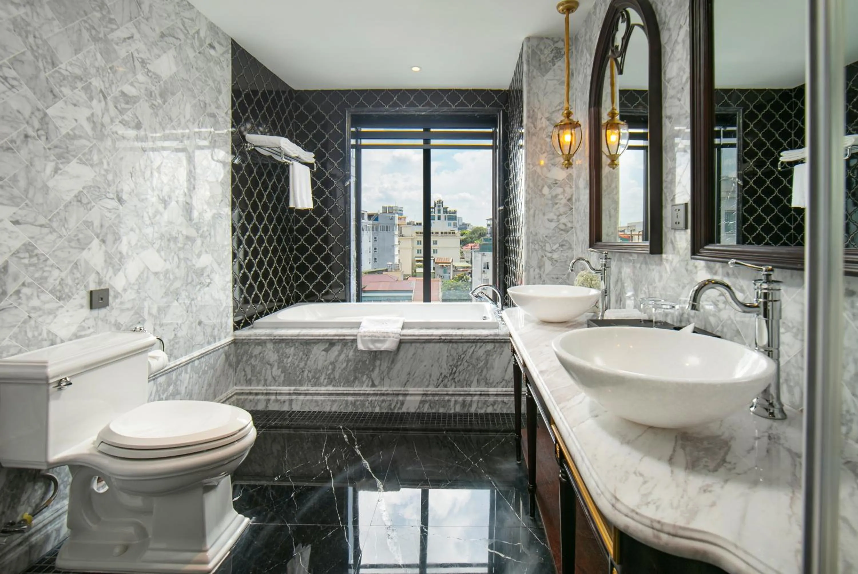 Bathroom in Le Chanvre Hanoi Hotel & Spa