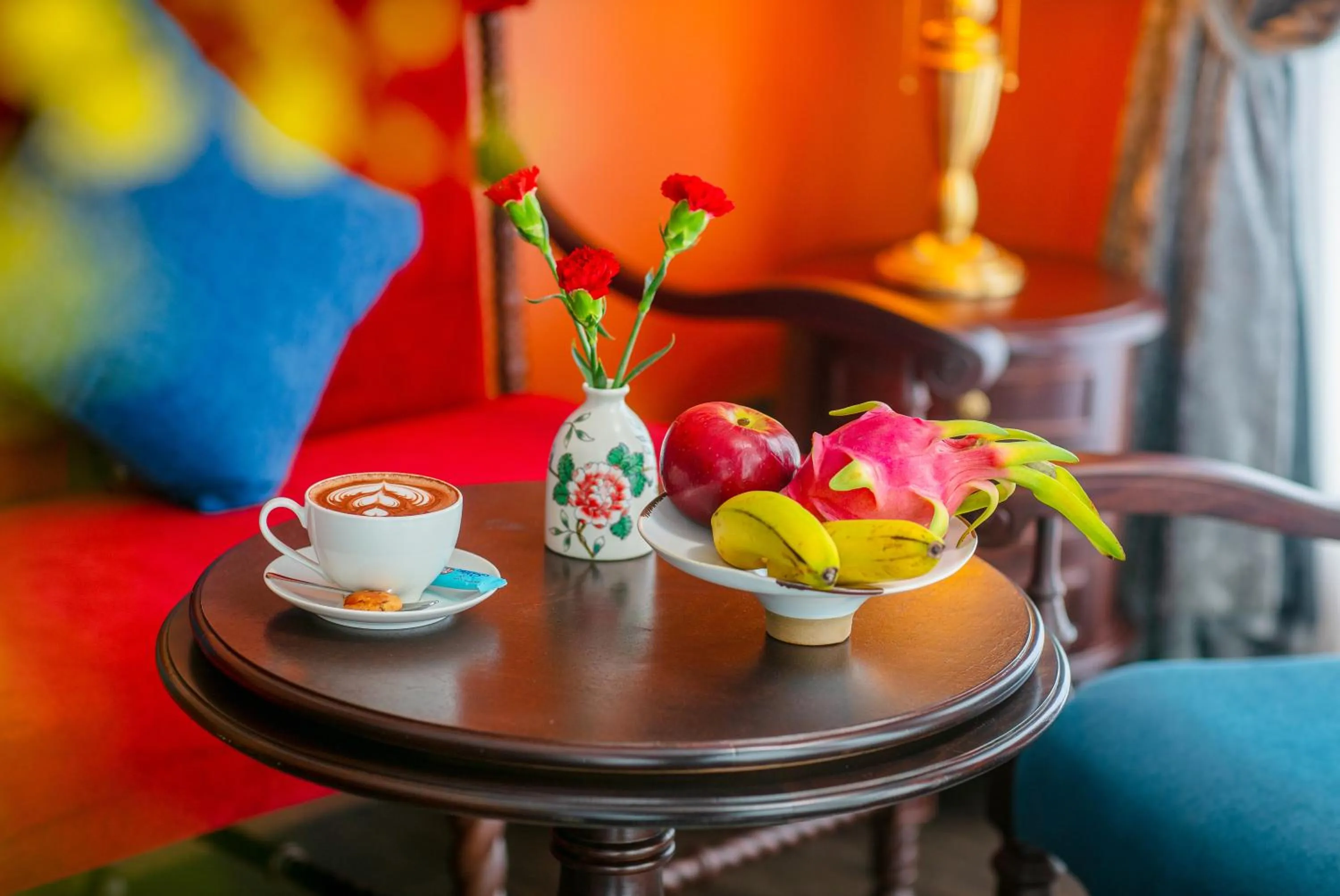 Living room in Le Chanvre Hanoi Hotel & Spa