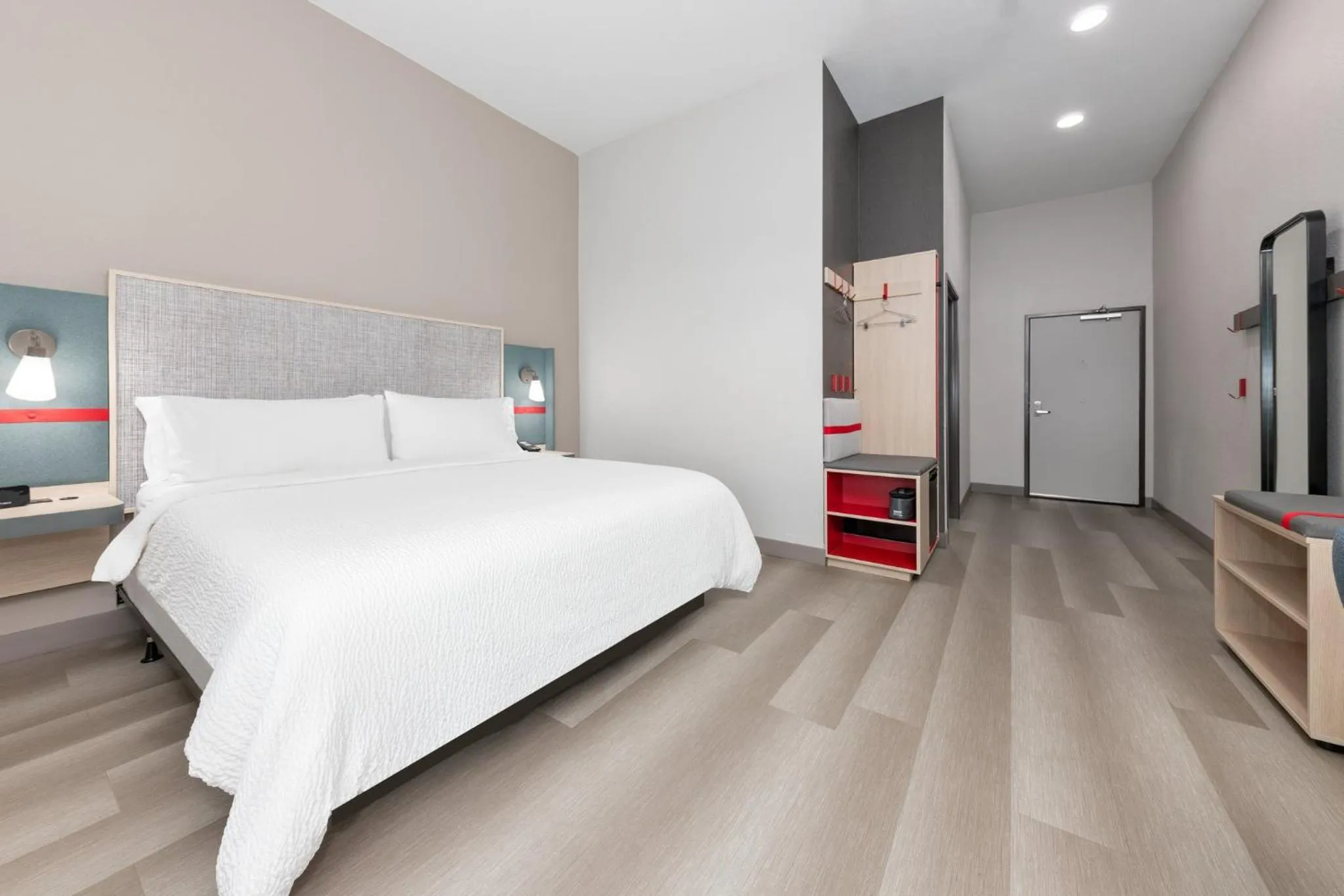 Photo of the whole room, Bed in avid hotel Austin NW - Lakeline by IHG