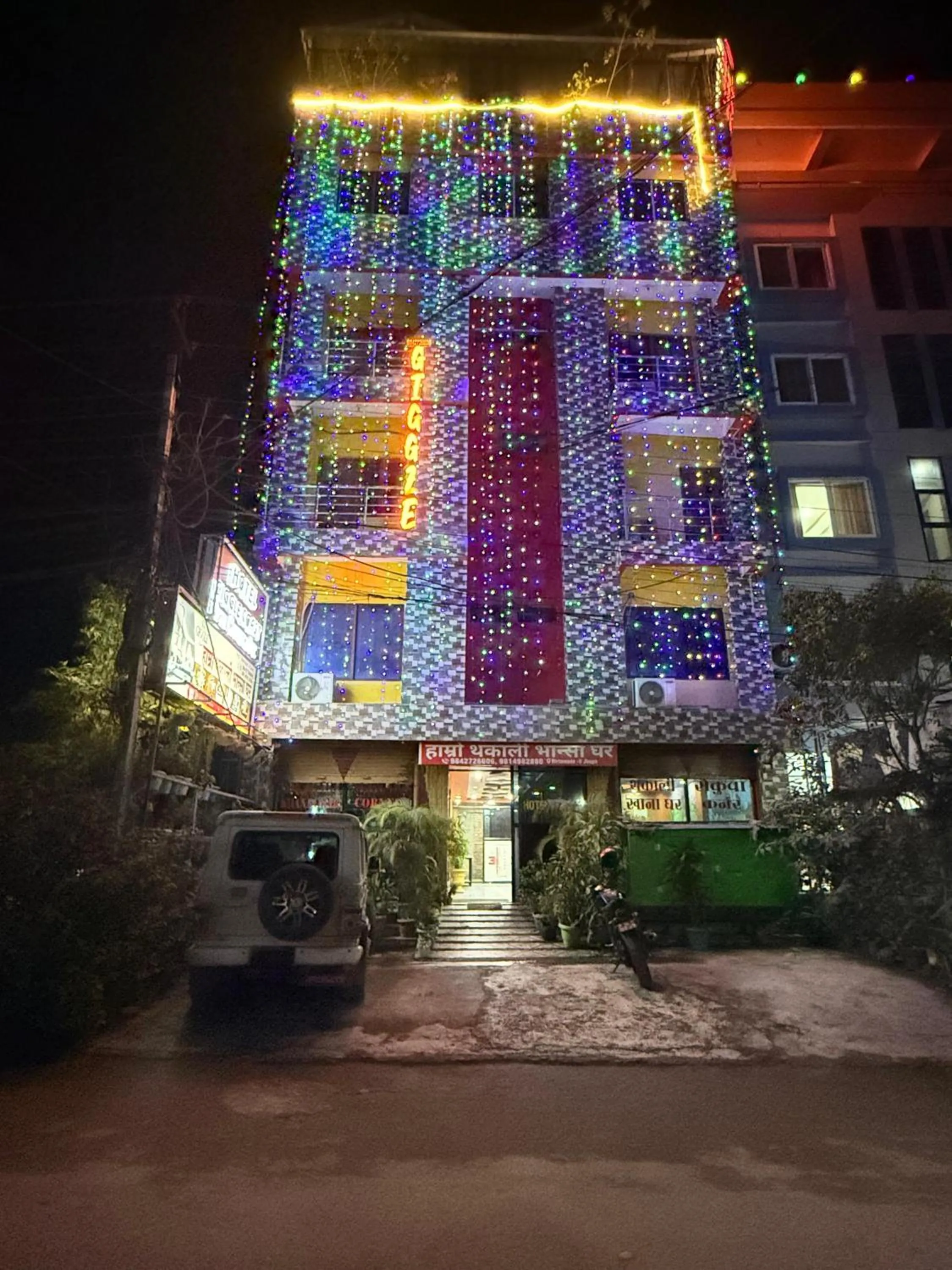 Property building in Hotel Giggle Coast Restro and Lodge