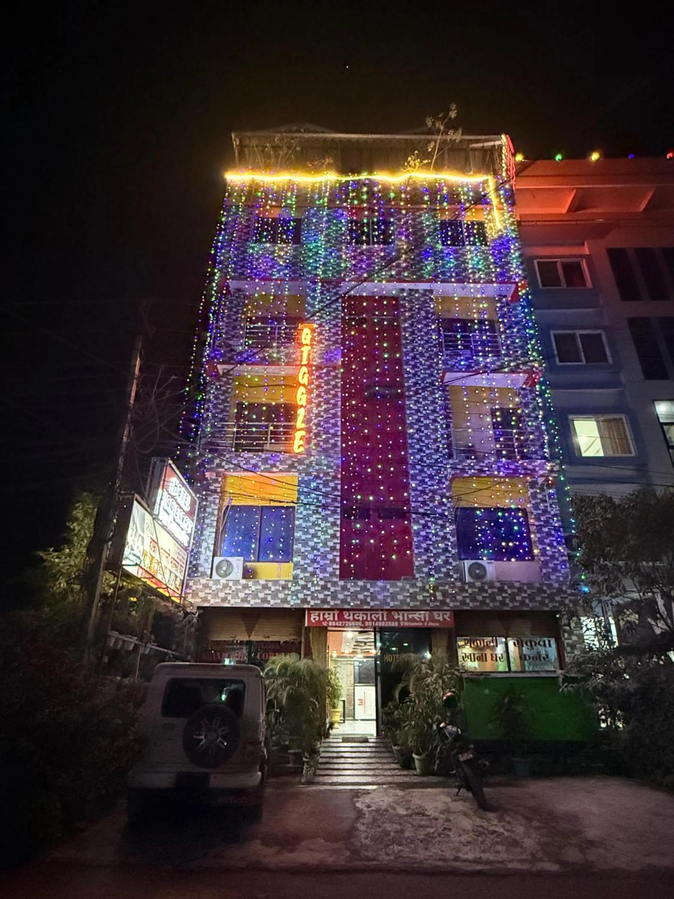 Property building in Hotel Giggle Coast Restro and Lodge