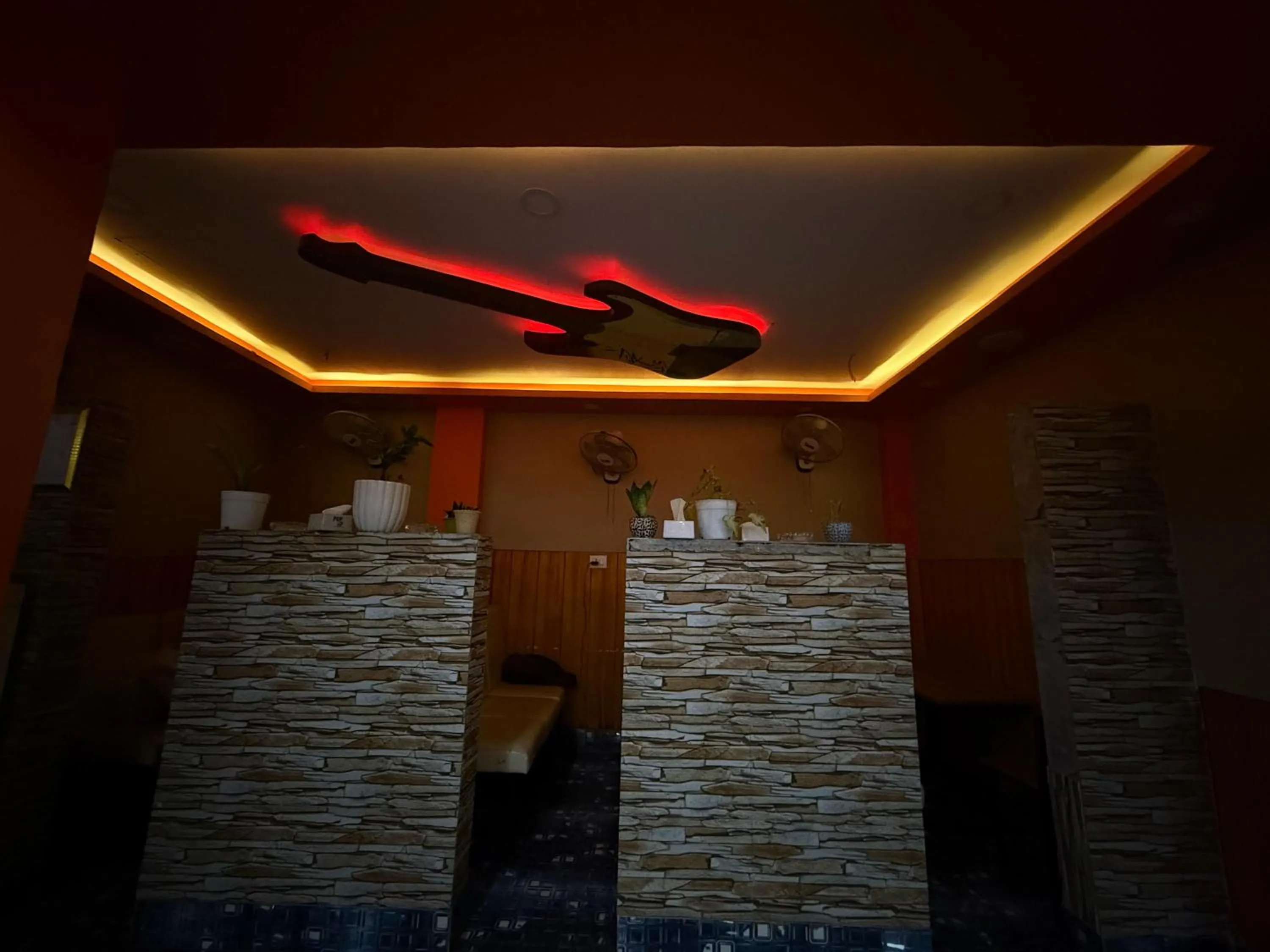 Hotel Giggle Coast Restro and Lodge