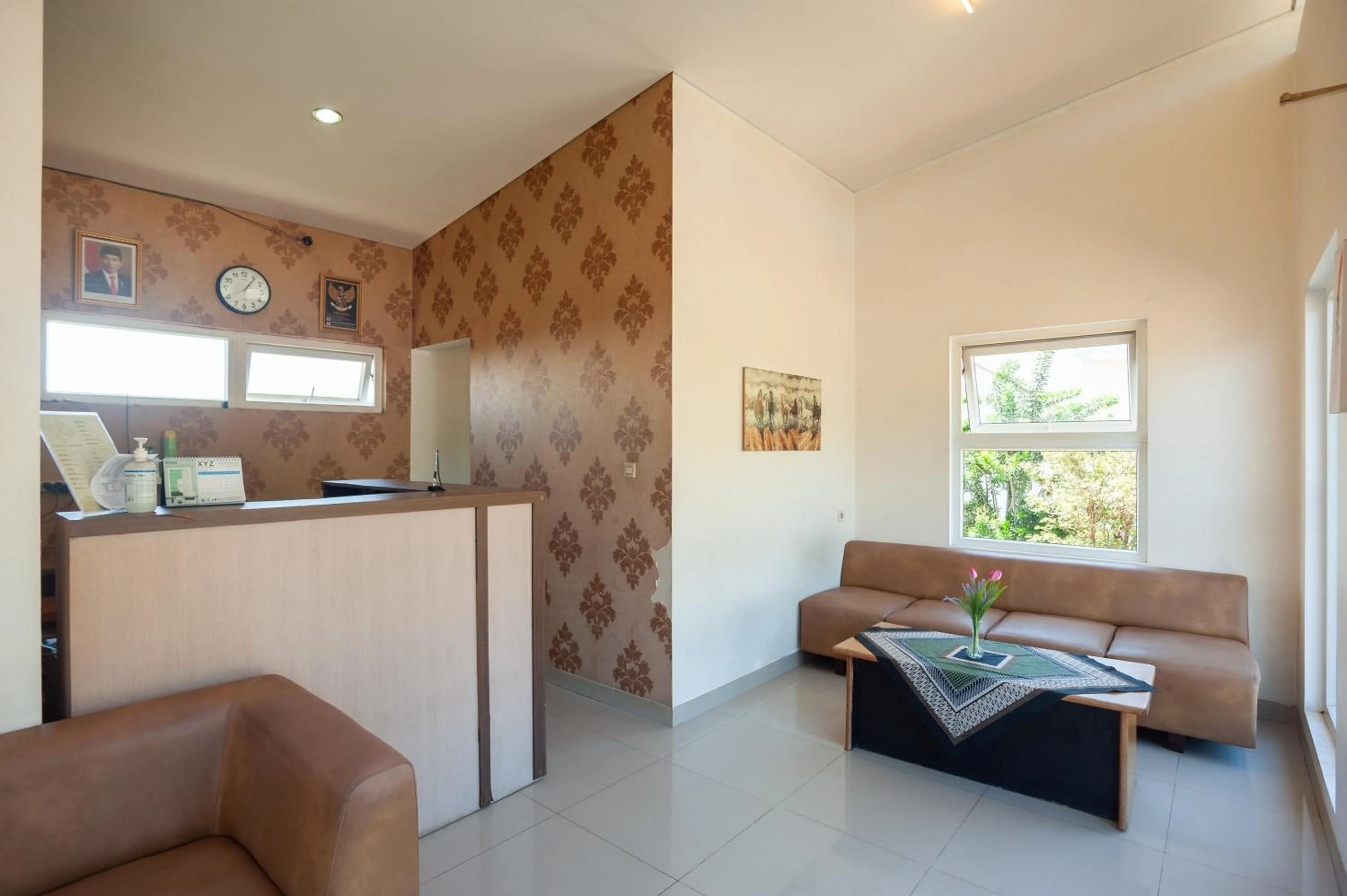 Lobby or reception in Urbanview Resort Adang Zecky Cisarua Puncak by RedDoorz