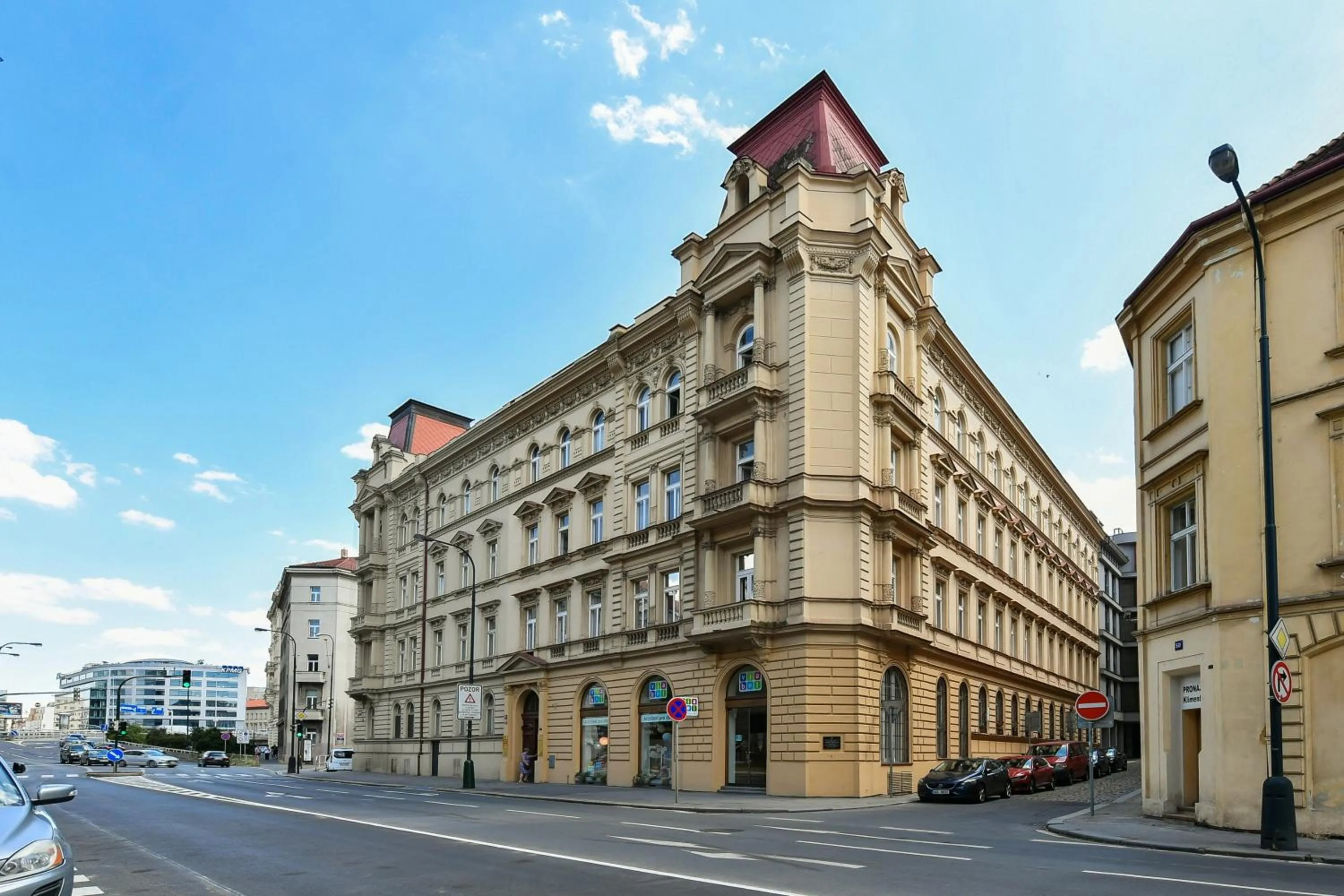 Klimentská 52 Residence