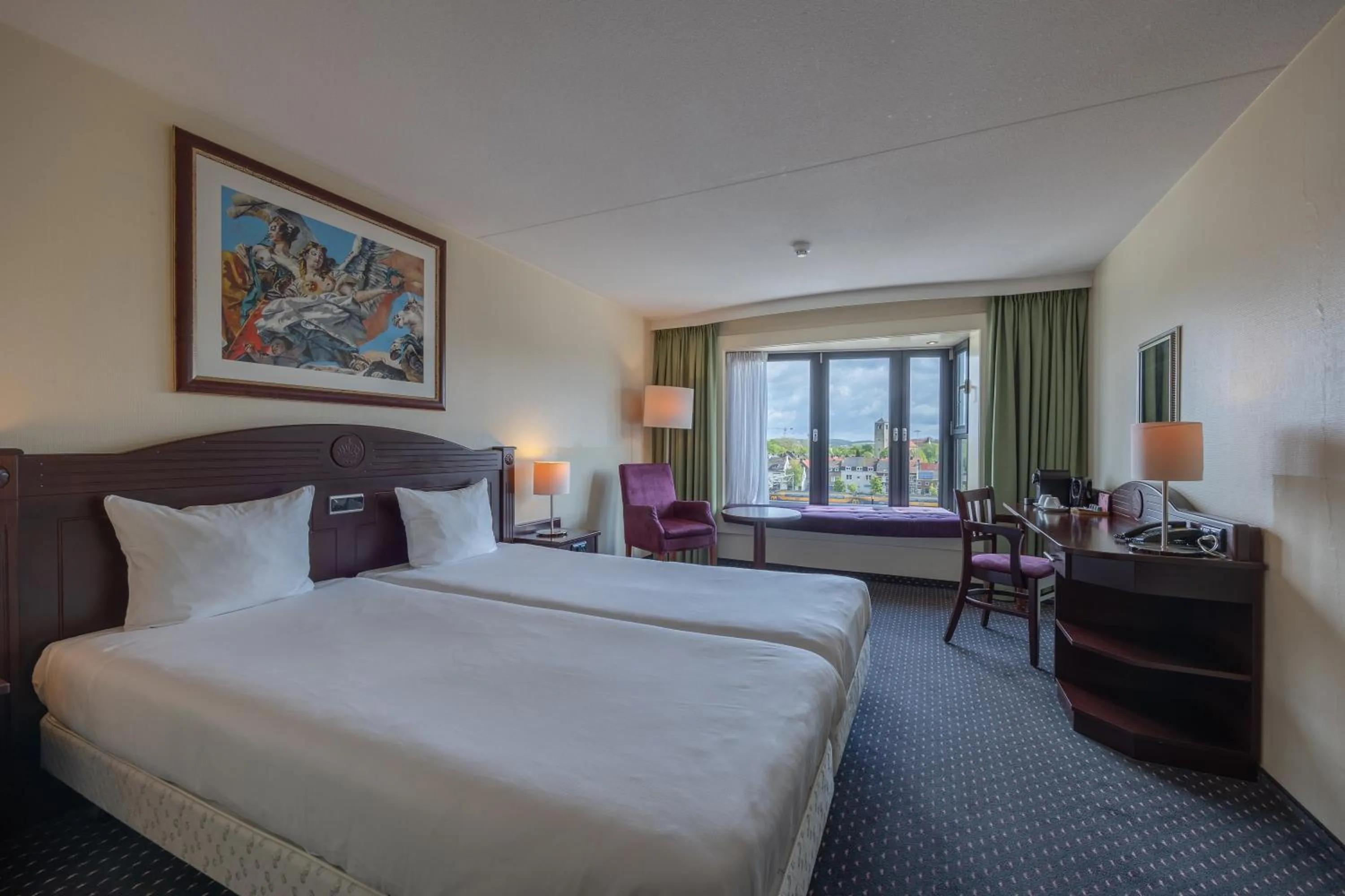 Bedroom, Bed in Amrâth Grand Hotel de l’Empereur