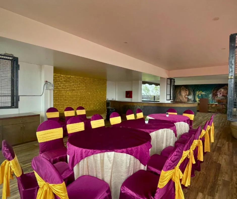 Restaurant/places to eat in Prism - A Boutique Hotel