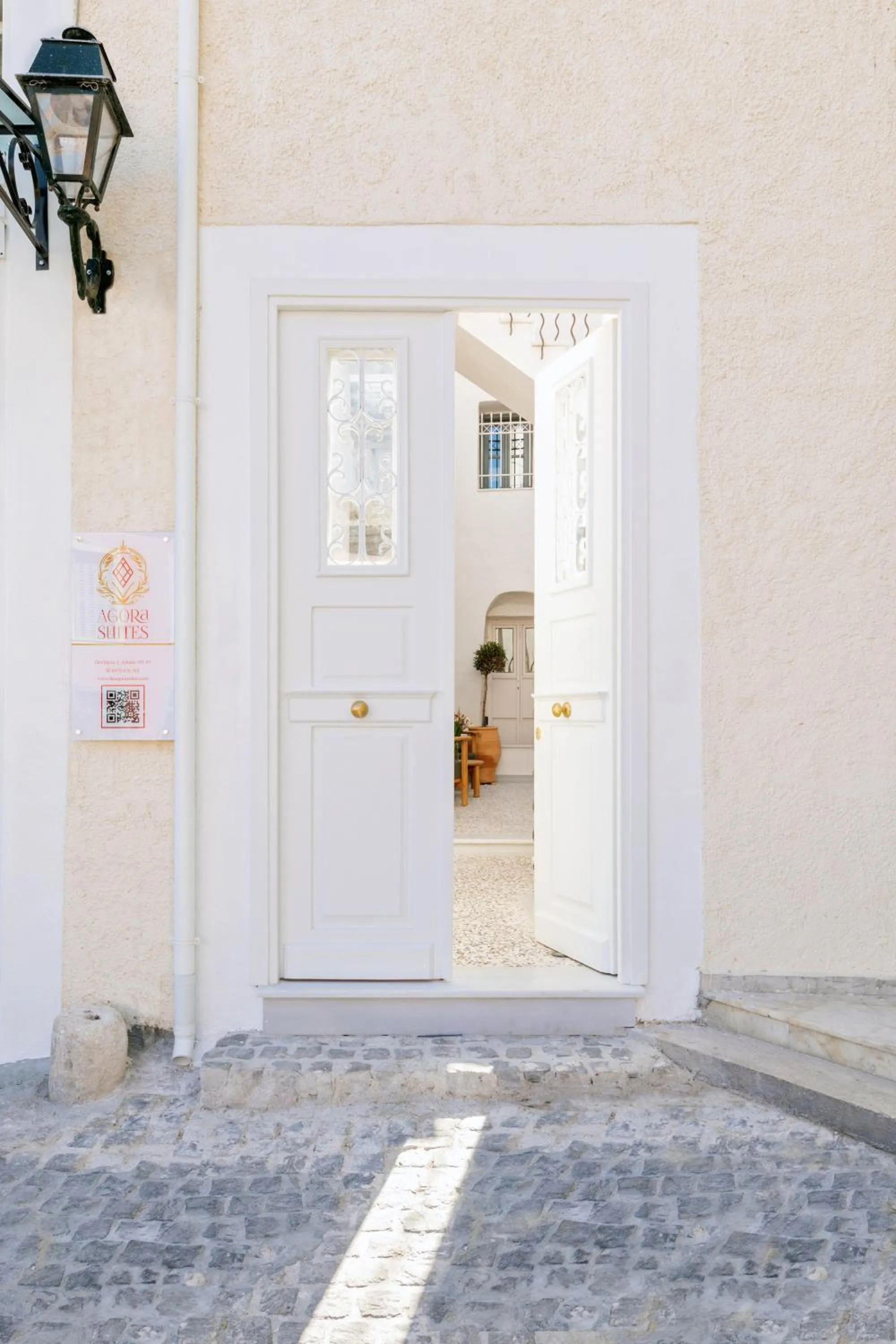 Facade/entrance in Agora Suites